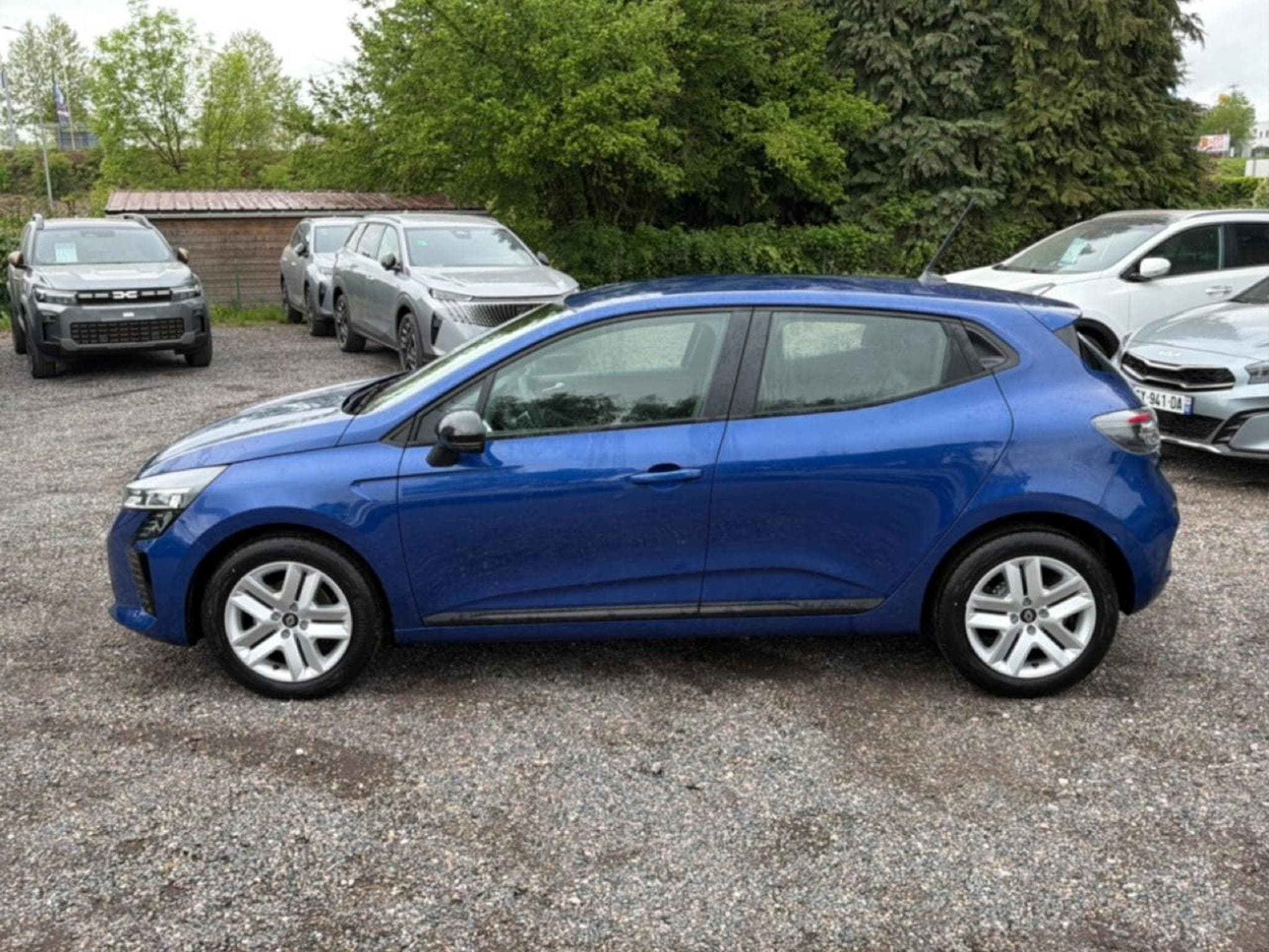 Renault CLIO V 1.0 TCE 90 EVOLUTION (2026) - Foto 8