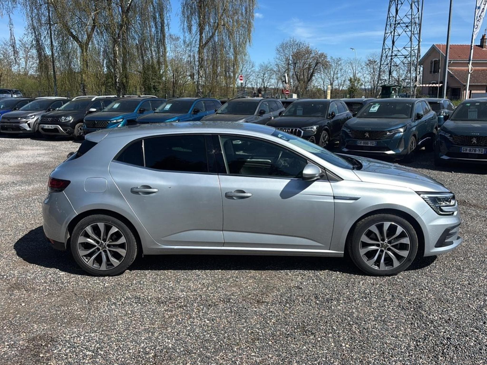 Renault MEGANE IV 1.5 BLUE DCI 115 TECHNO EDC (2023) - Foto 4