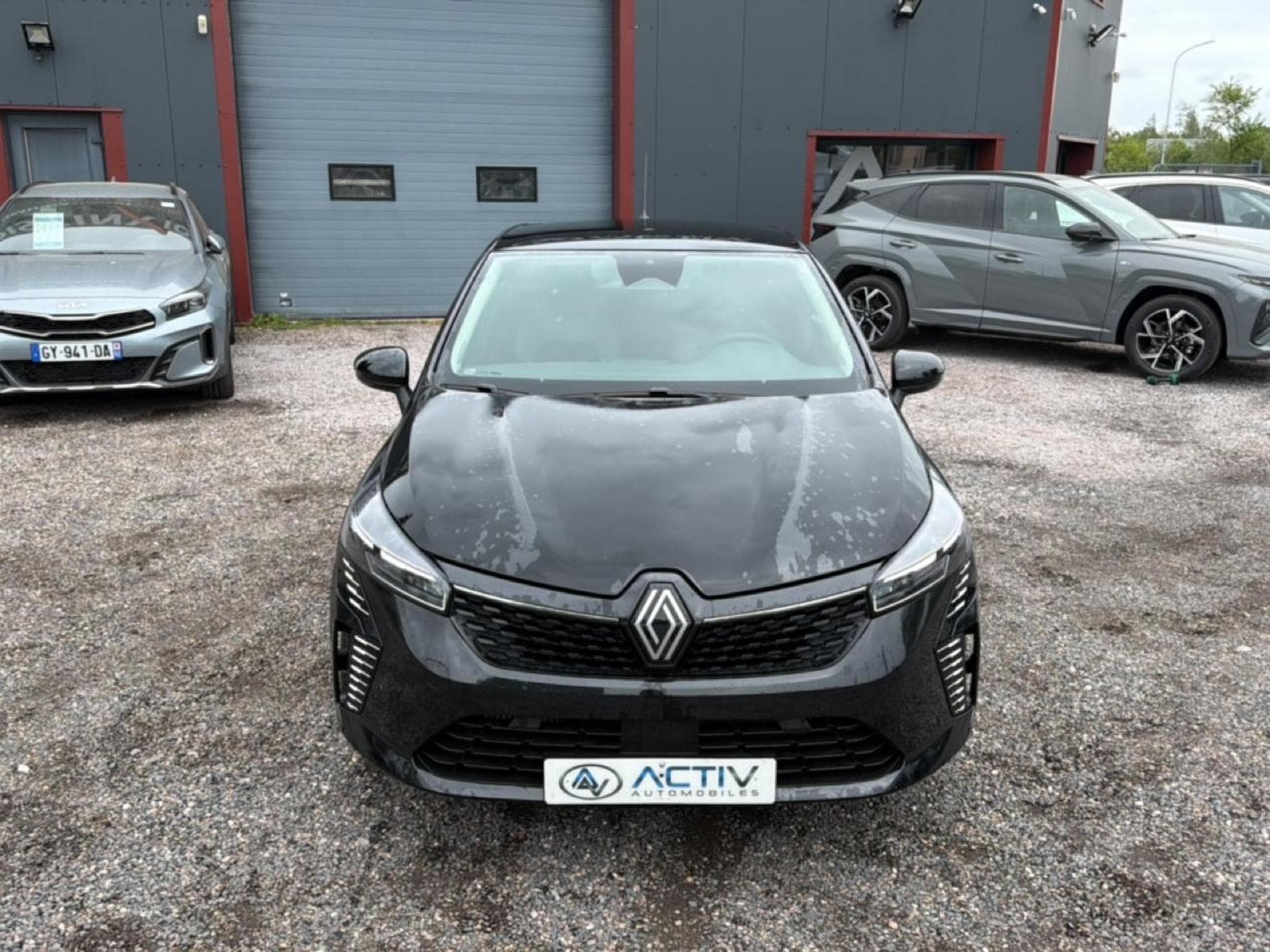 Renault CLIO V 1.0 TCE 90 EVOLUTION (2026) - Foto 2