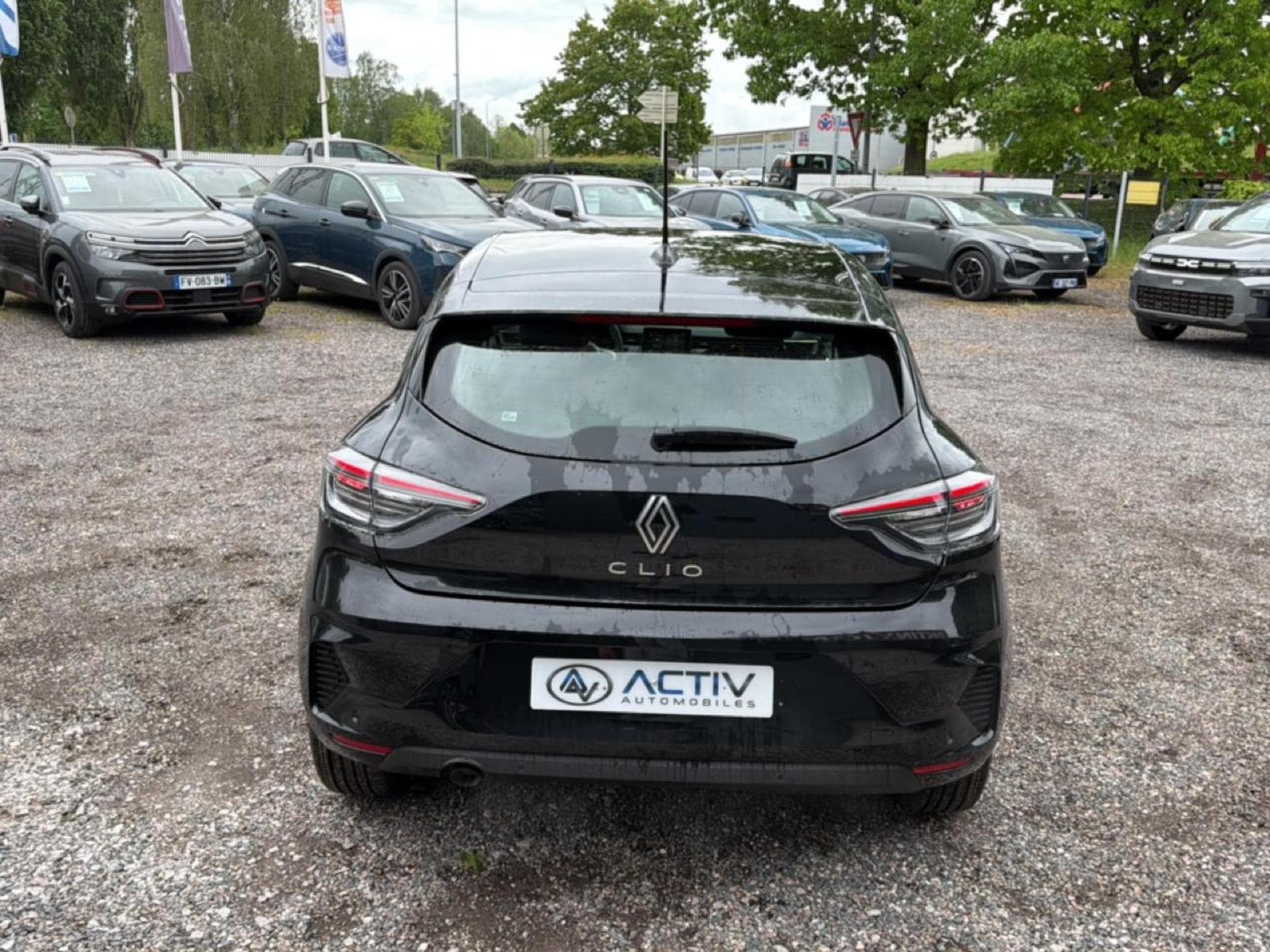 Renault CLIO V 1.0 TCE 90 EVOLUTION (2026) - Foto 6