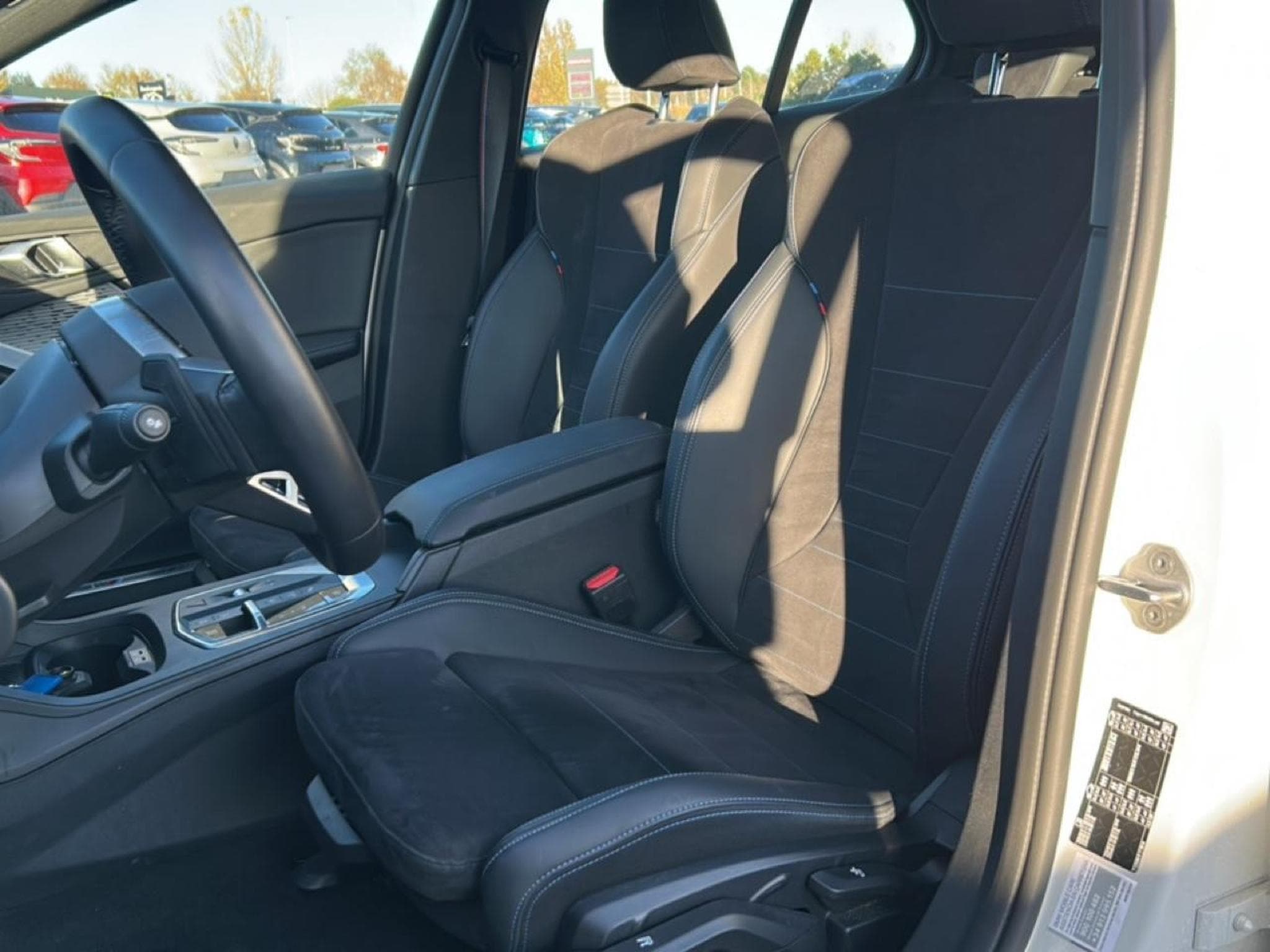 Bmw SERIE 1 (F40) 118D 150 EDITION M SPORT PRO DKG7 (2025) - Photo 16