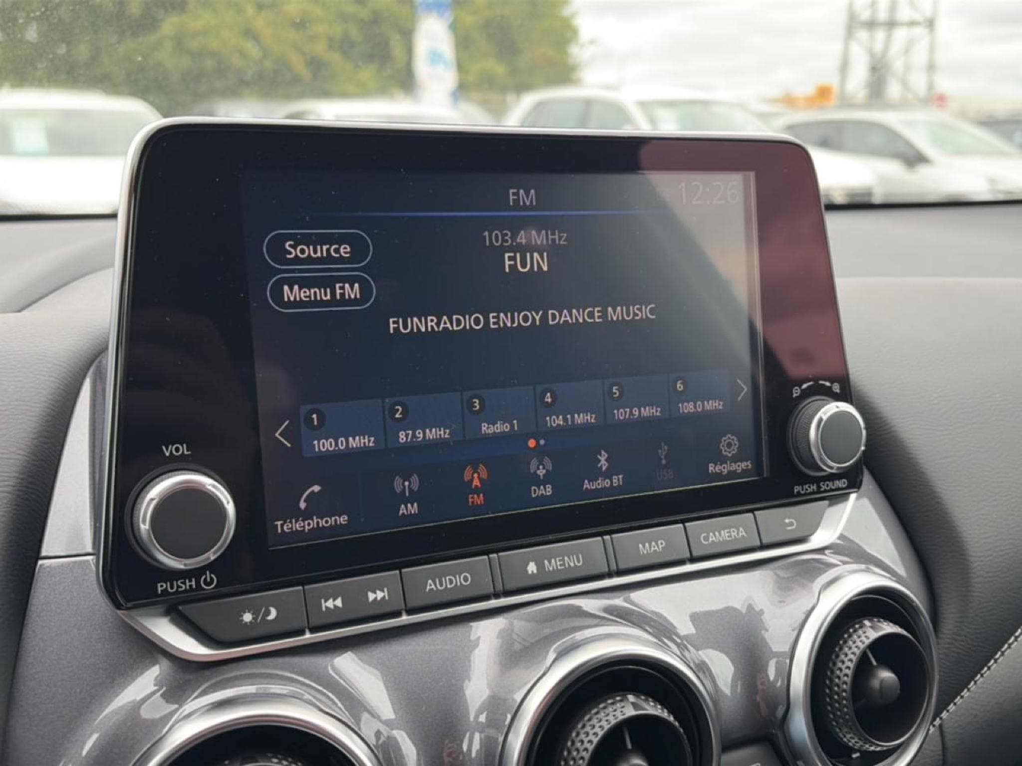 Nissan JUKE 1.6 HYBRID 143 N-CONNECTA (2023) - Photo 19