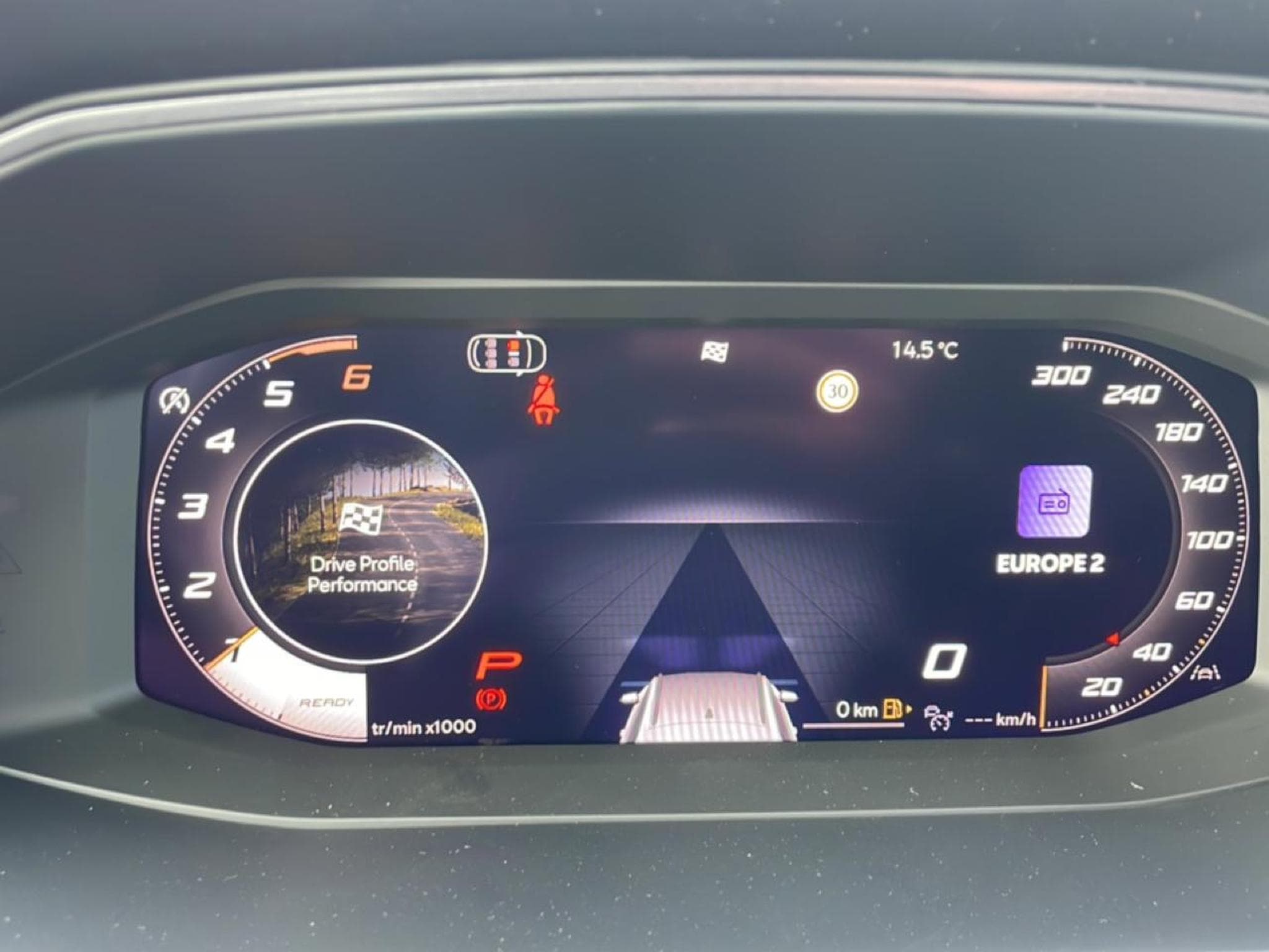 Cupra FORMENTOR 2.0 TDI 150 V DSG7 (2026) - Photo 18