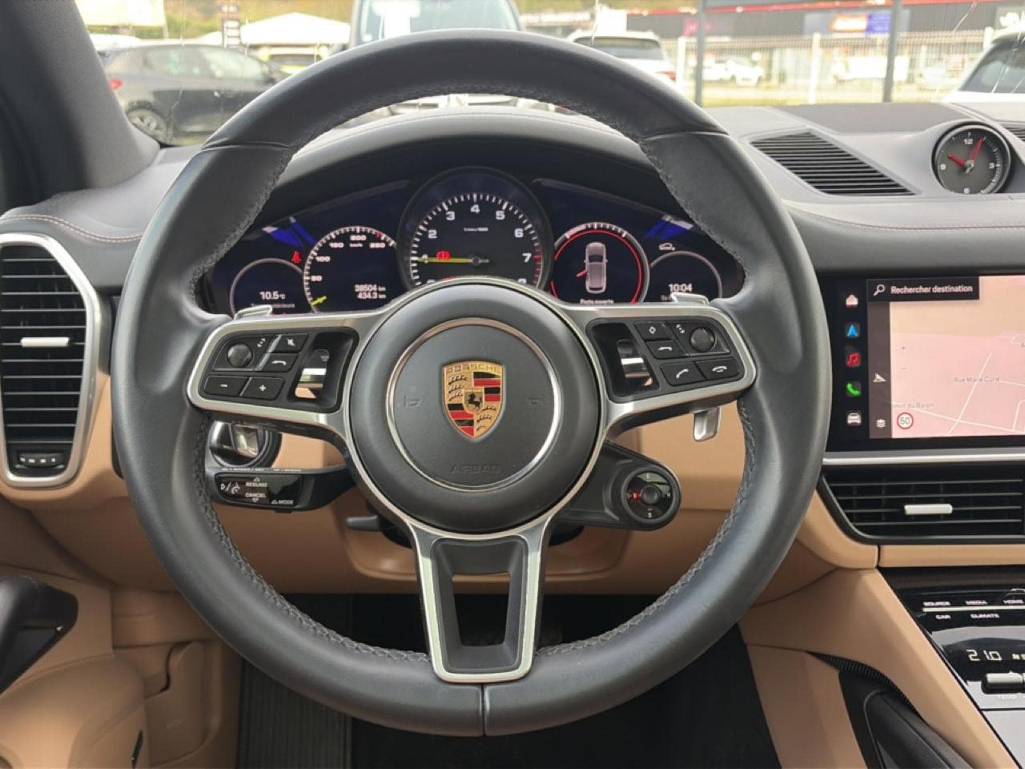Porsche CAYENNE (9YA) 3.0 V6 462 E-HYBRID PLATINUM EDITION (2023) - Photo 18