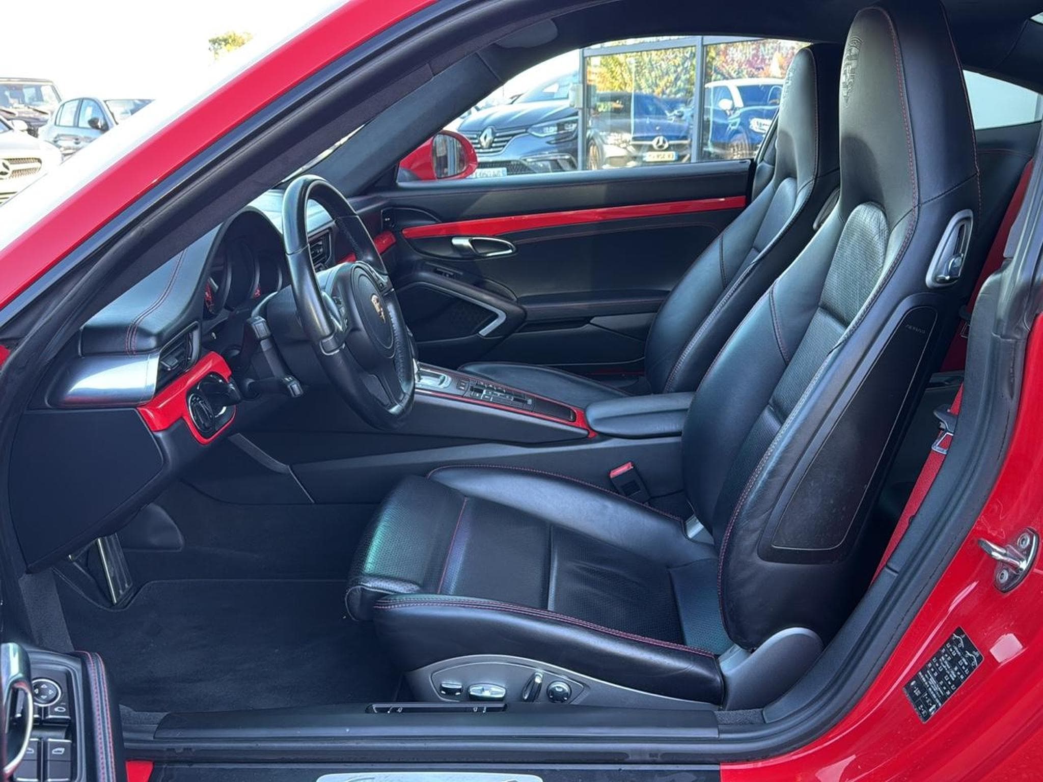 Porsche 911 COUPE (991) CARRERA 4 PDK (2013) - Photo 20