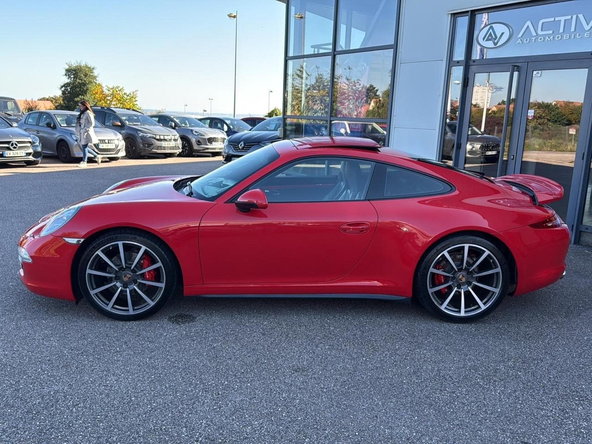 Porsche 911 COUPE (991) CARRERA 4 PDK (2013) - Photo 9