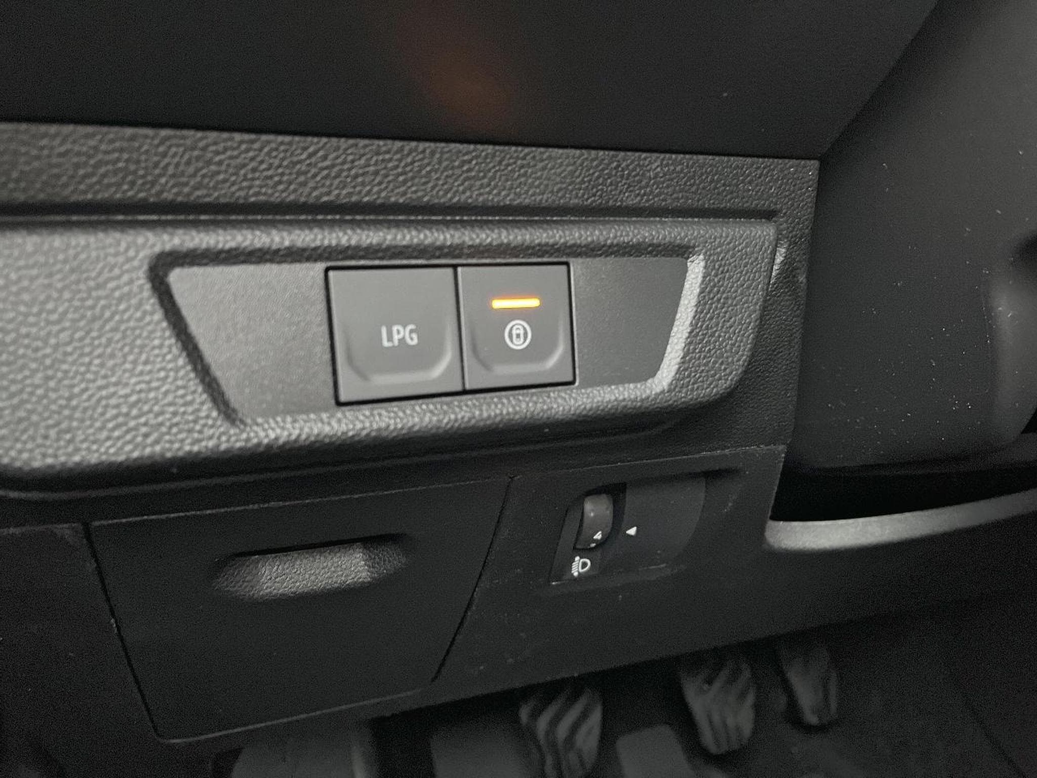 Dacia JOGGER 1.0 TCE 110 EXTREME 7 PLACES (2025) - Photo 17