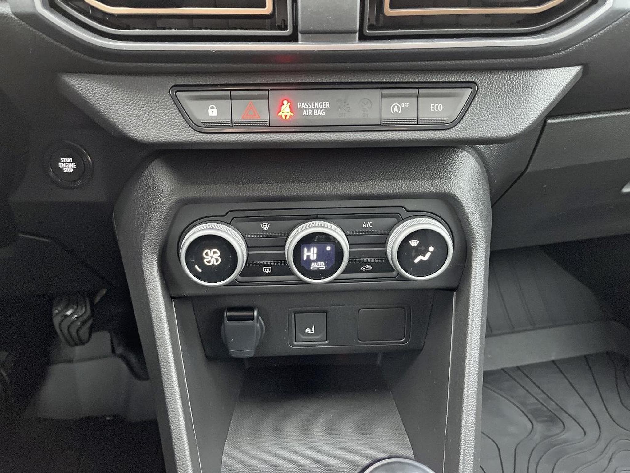 Dacia JOGGER 1.0 TCE 110 EXTREME 7 PLACES (2025) - Photo 19