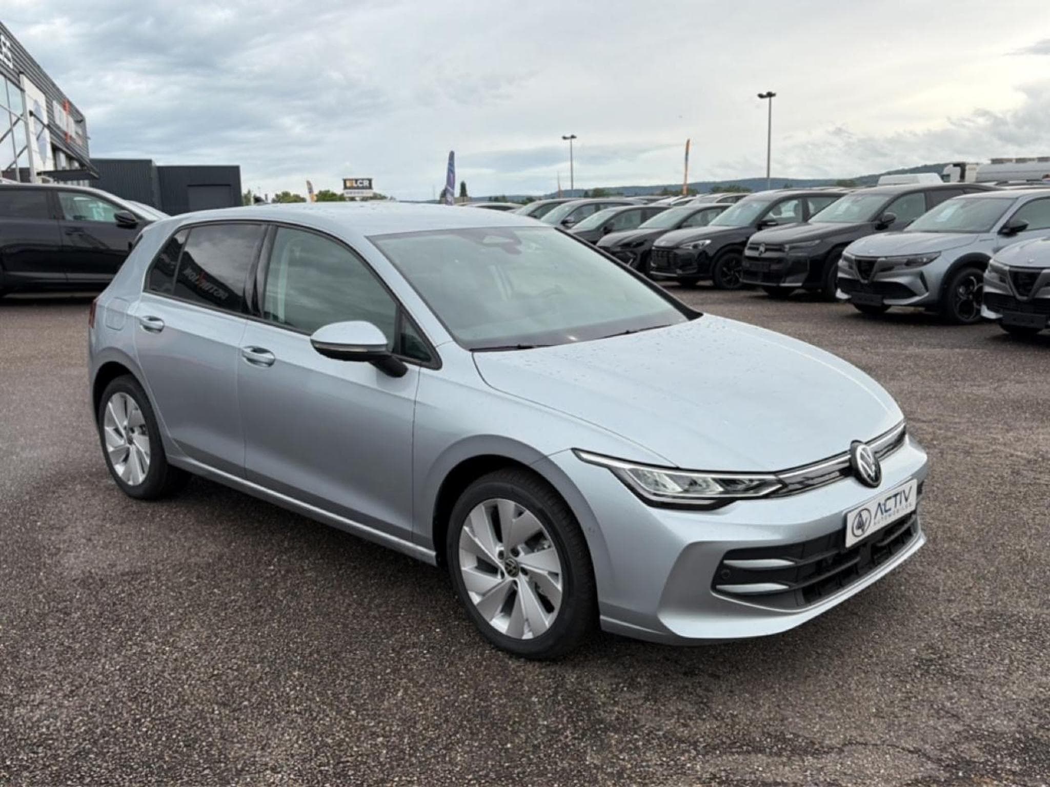 VW GOLF VIII 1.5 ETSI EVO2 116 LIFE DSG7 (2026) - Photo 3