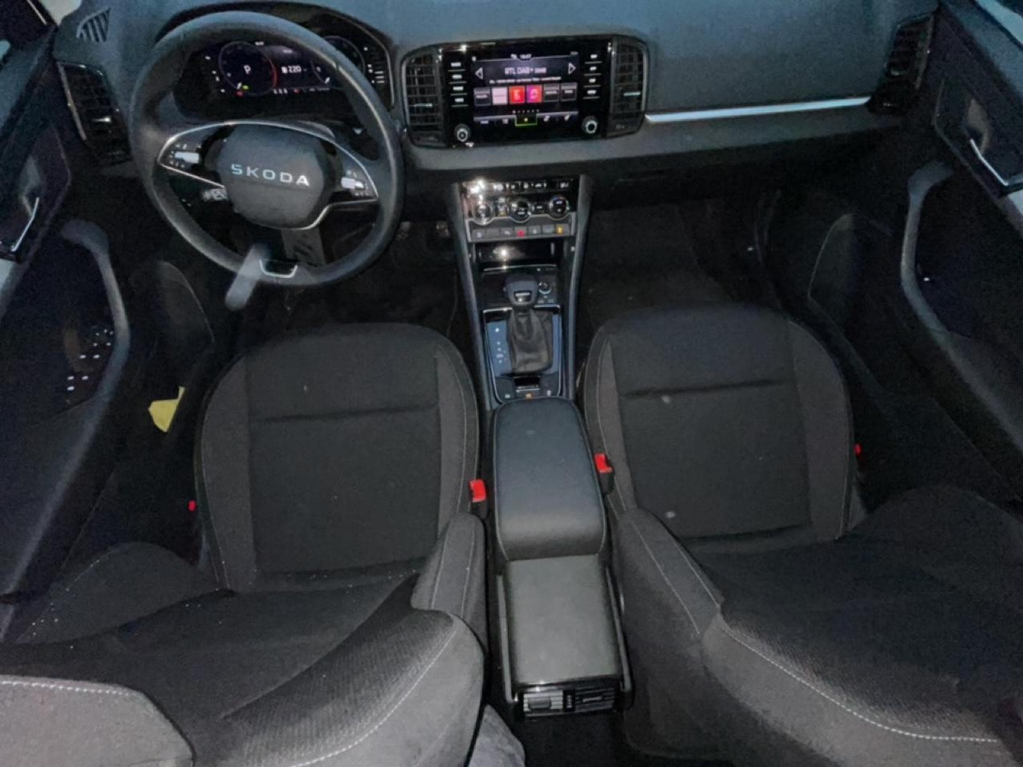 Skoda KAROQ 1.5 TSI 150 SELECTION DSG7 (2025) - Photo 9