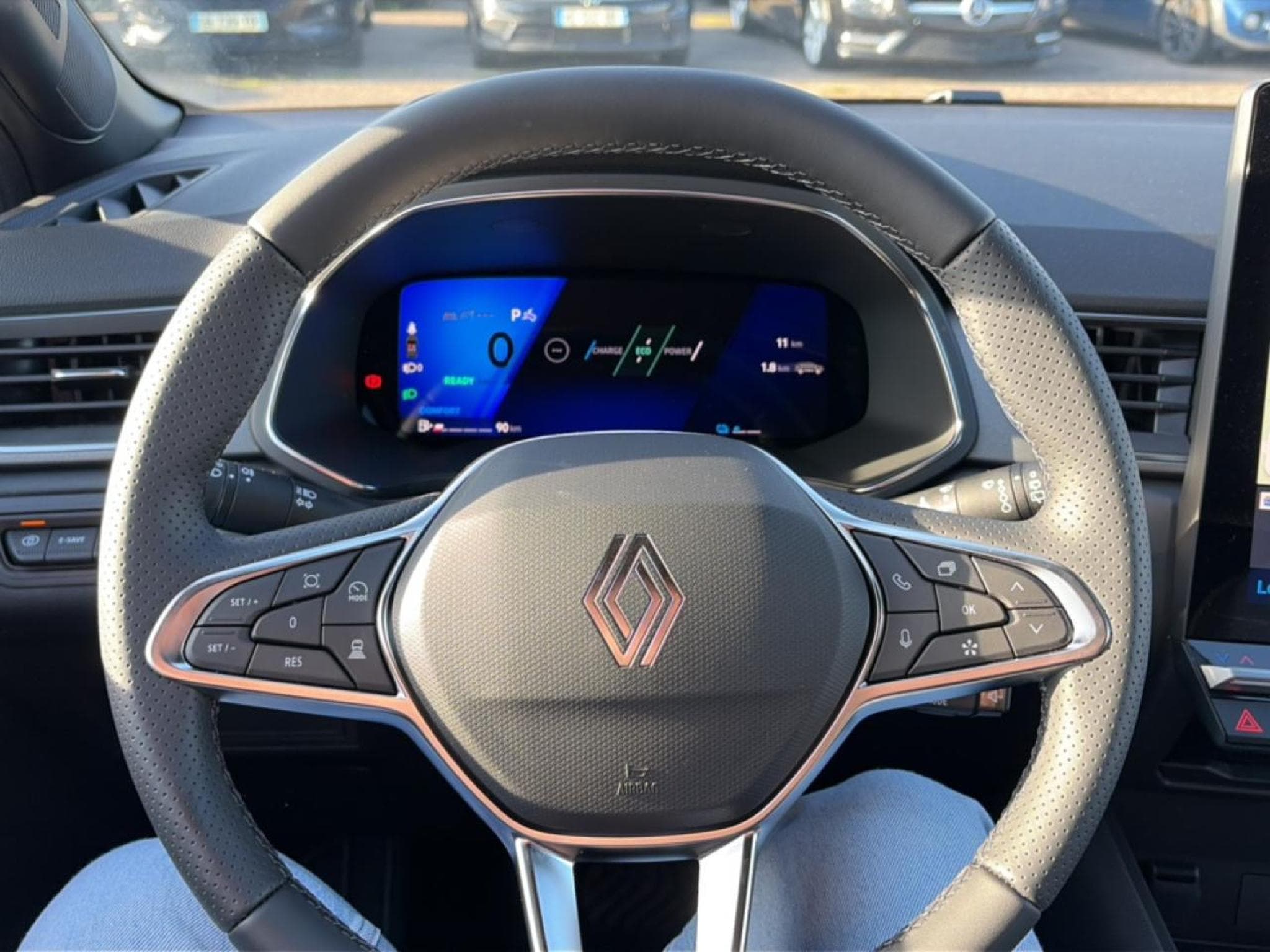 Renault SYMBIOZ 1.8 E-TECH FULL HYBRID 160 TECHNO (2026) - Photo 13