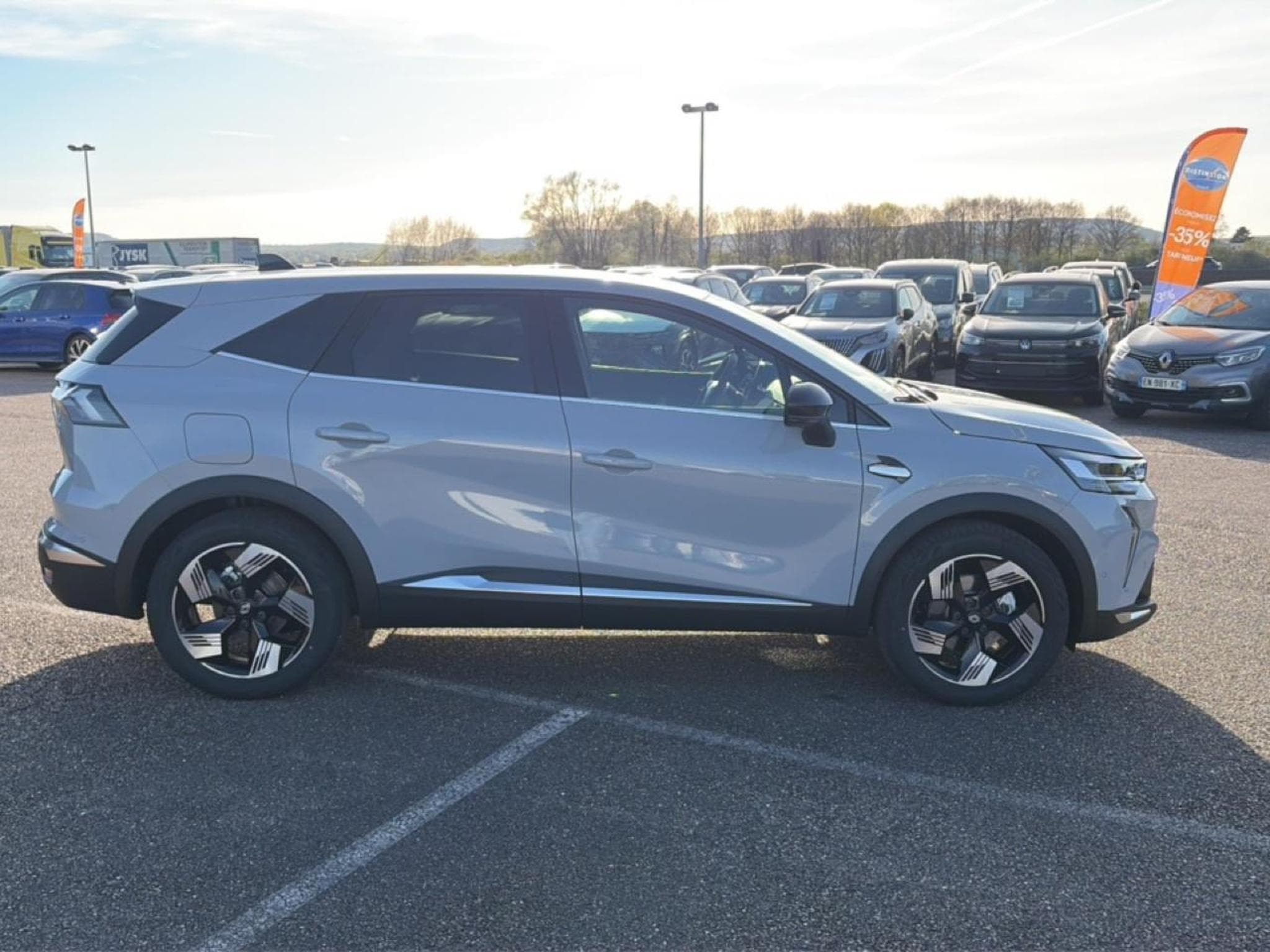 Renault SYMBIOZ 1.8 E-TECH FULL HYBRID 160 TECHNO (2026) - Photo 4