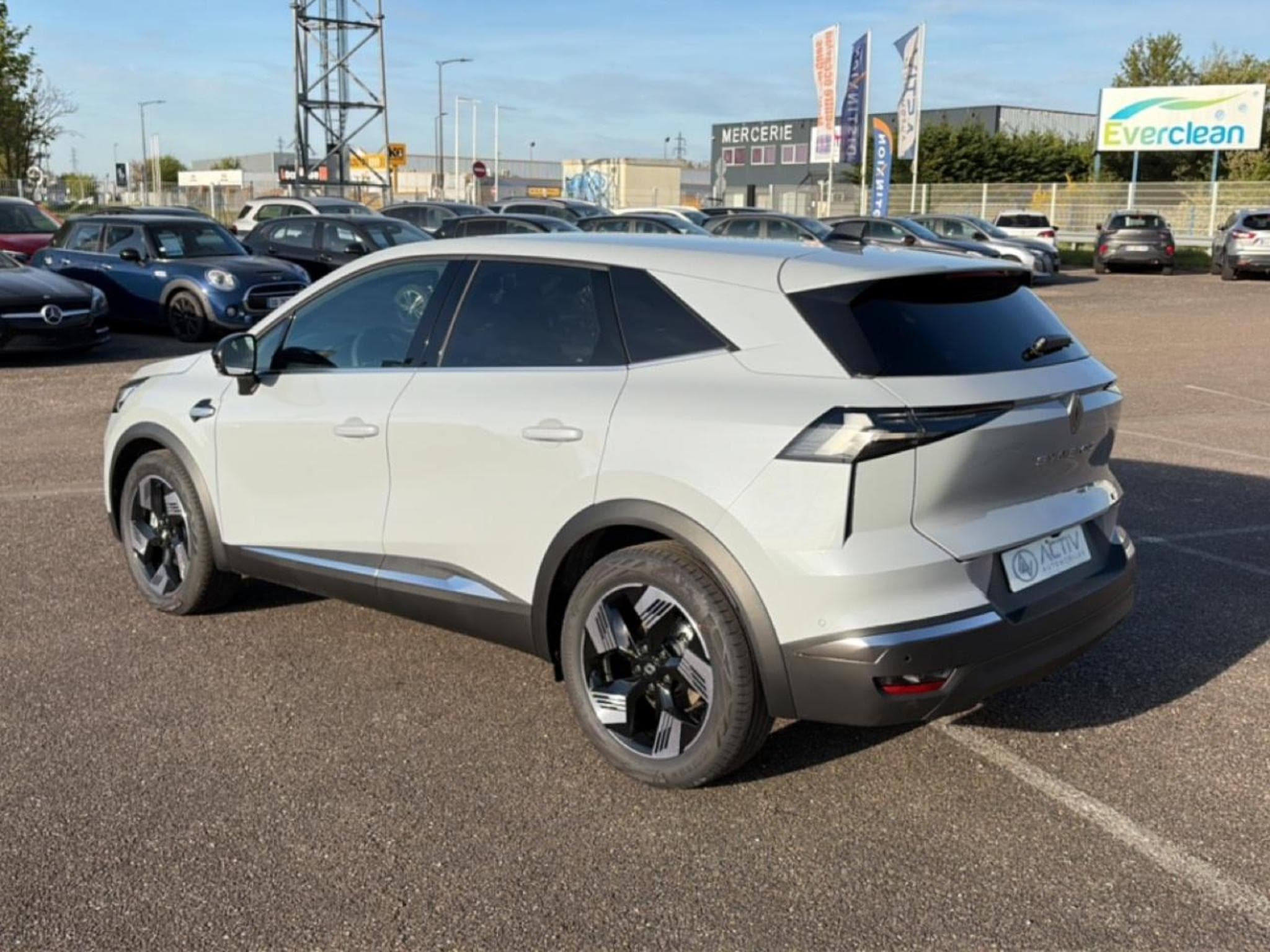 Renault SYMBIOZ 1.8 E-TECH FULL HYBRID 160 TECHNO (2026) - Photo 7