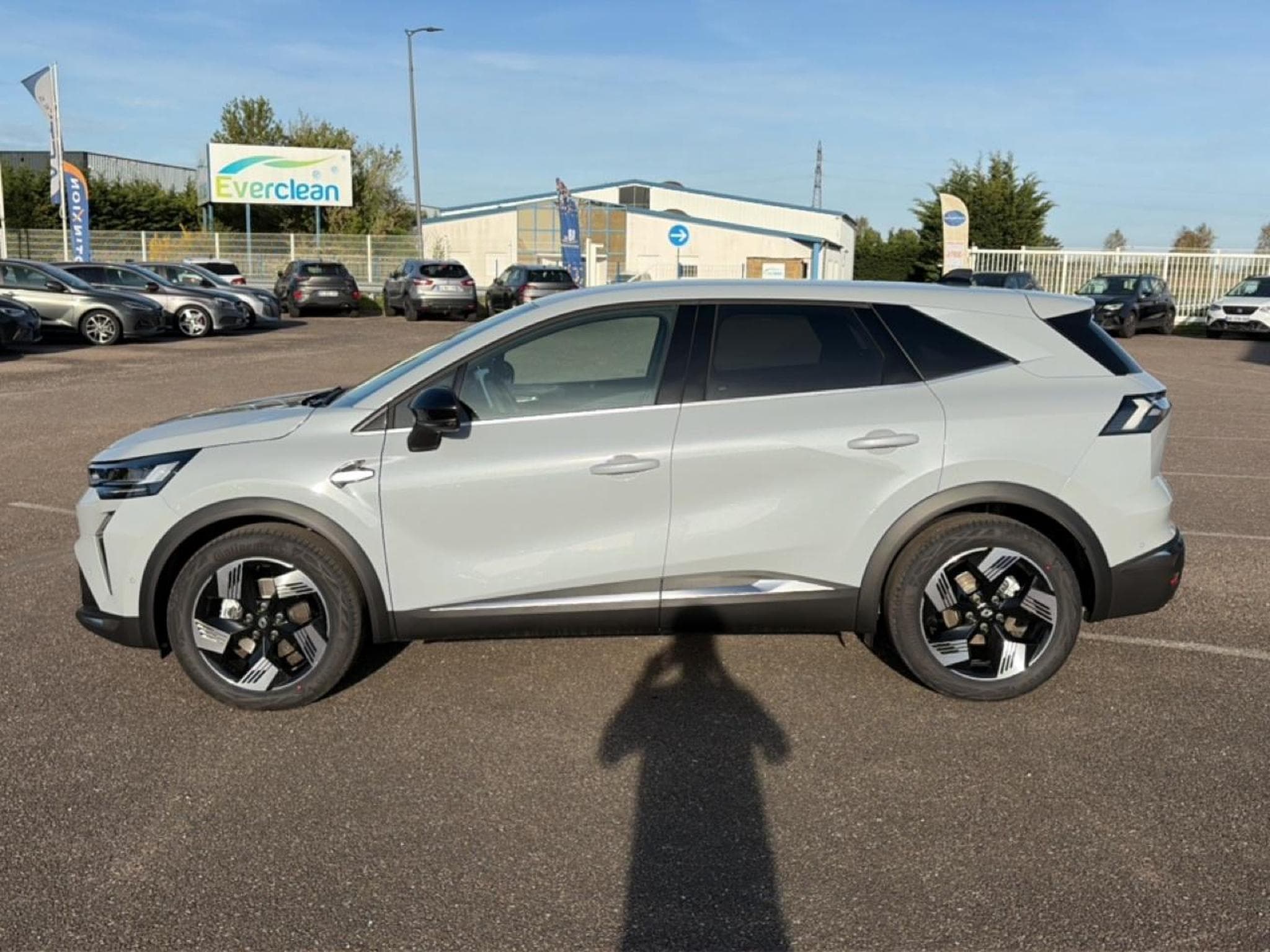 Renault SYMBIOZ 1.8 E-TECH FULL HYBRID 160 TECHNO (2026) - Photo 8