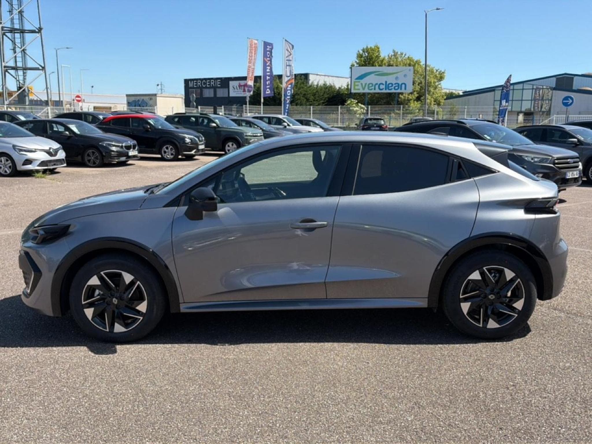 Renault CLIO VI 1.2 TCE 115 TECHNO EDC (2026) - Photo 8