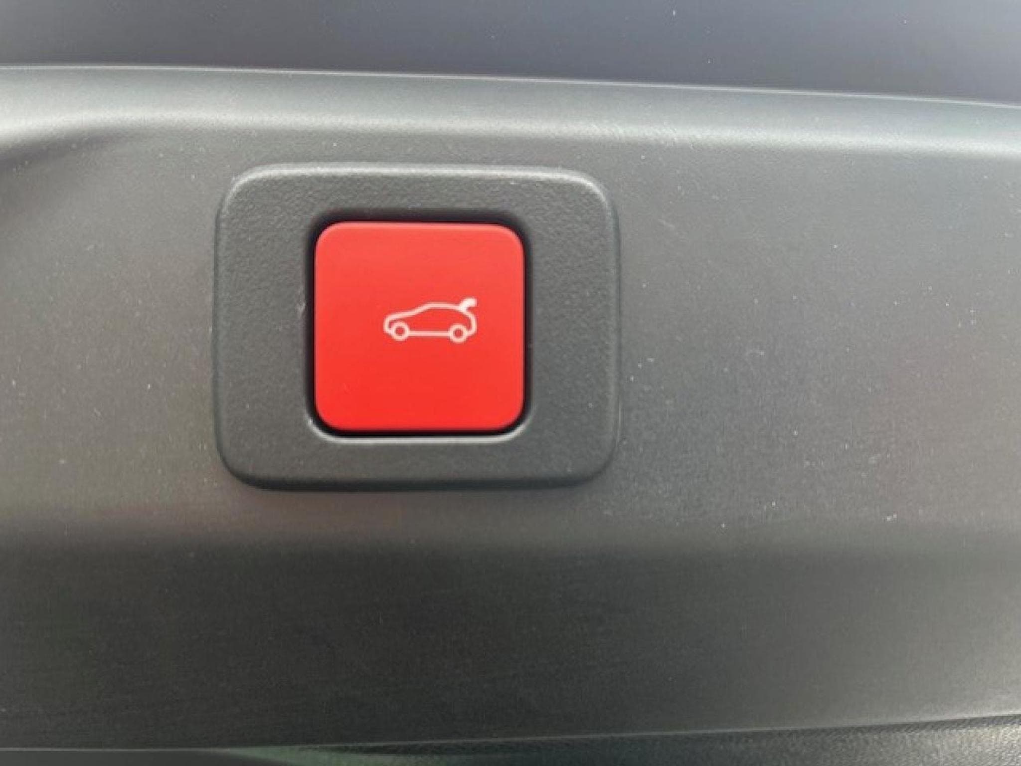 Peugeot 3008 1.2 HYBRID 136 GT E-DCS6 (2025) - Photo 19