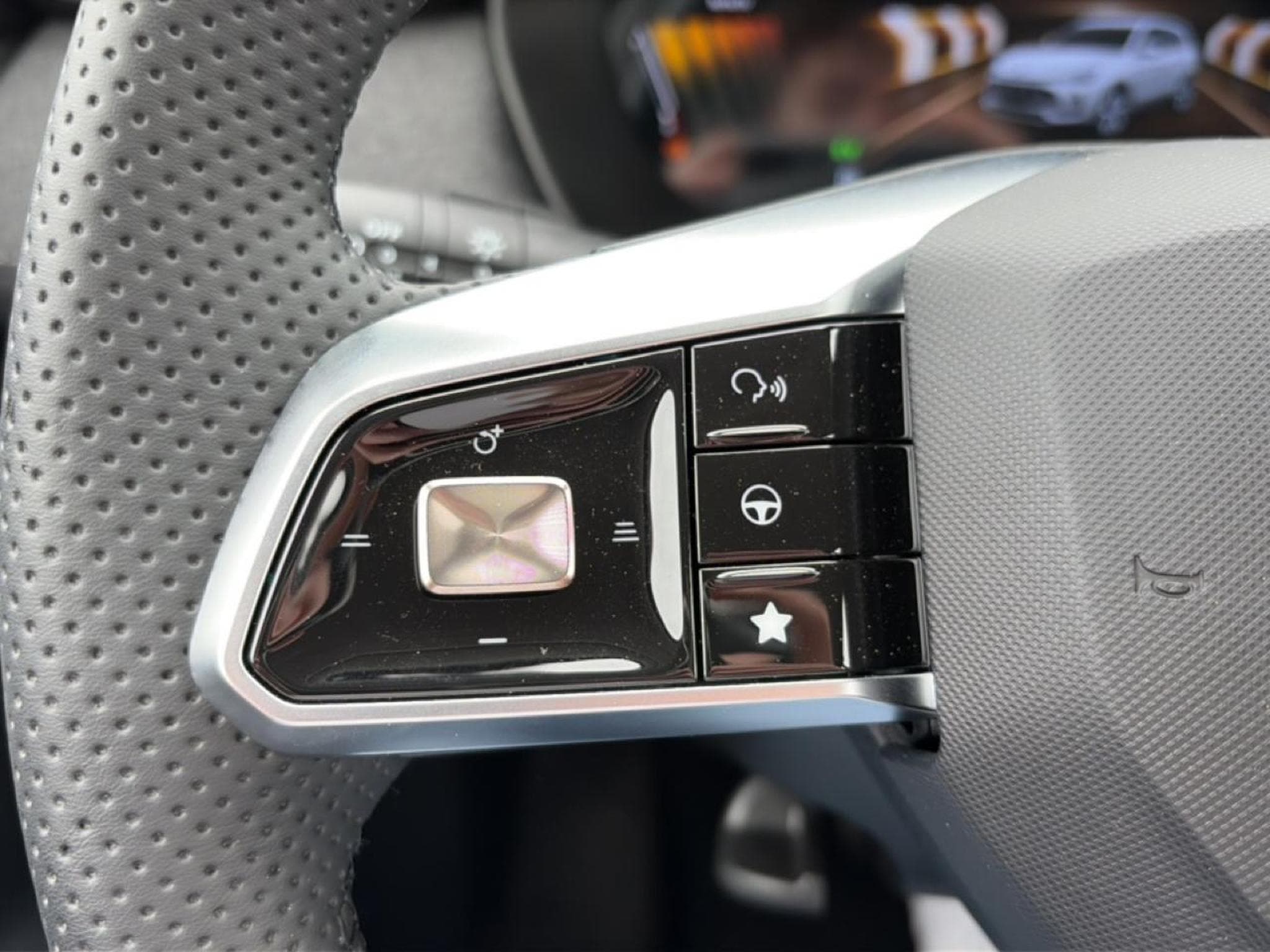 Mg Motor ZS HYBRID+ 197 STANDARD (2026) - Photo 14