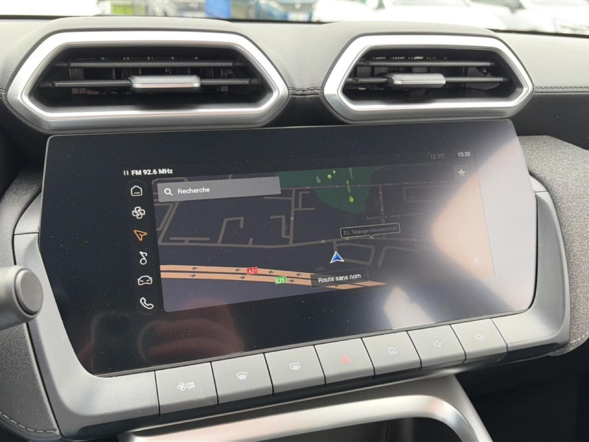 Mg Motor ZS HYBRID+ 197 STANDARD (2026) - Photo 20