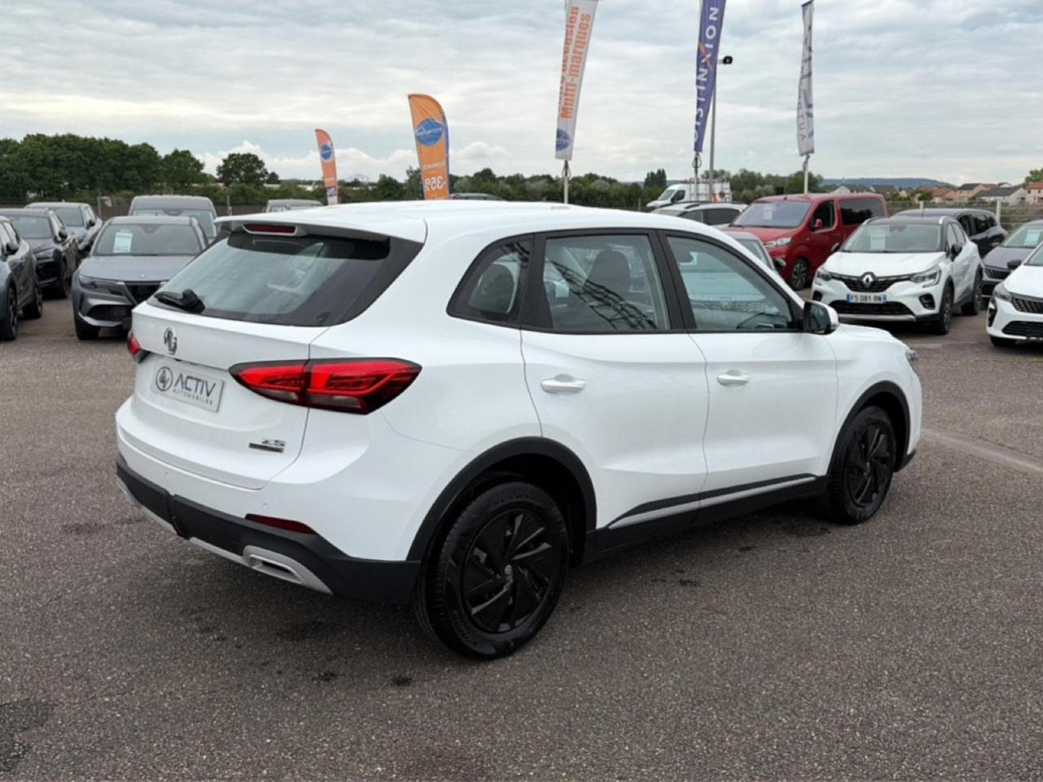 Mg Motor ZS HYBRID+ 197 STANDARD (2026) - Photo 5
