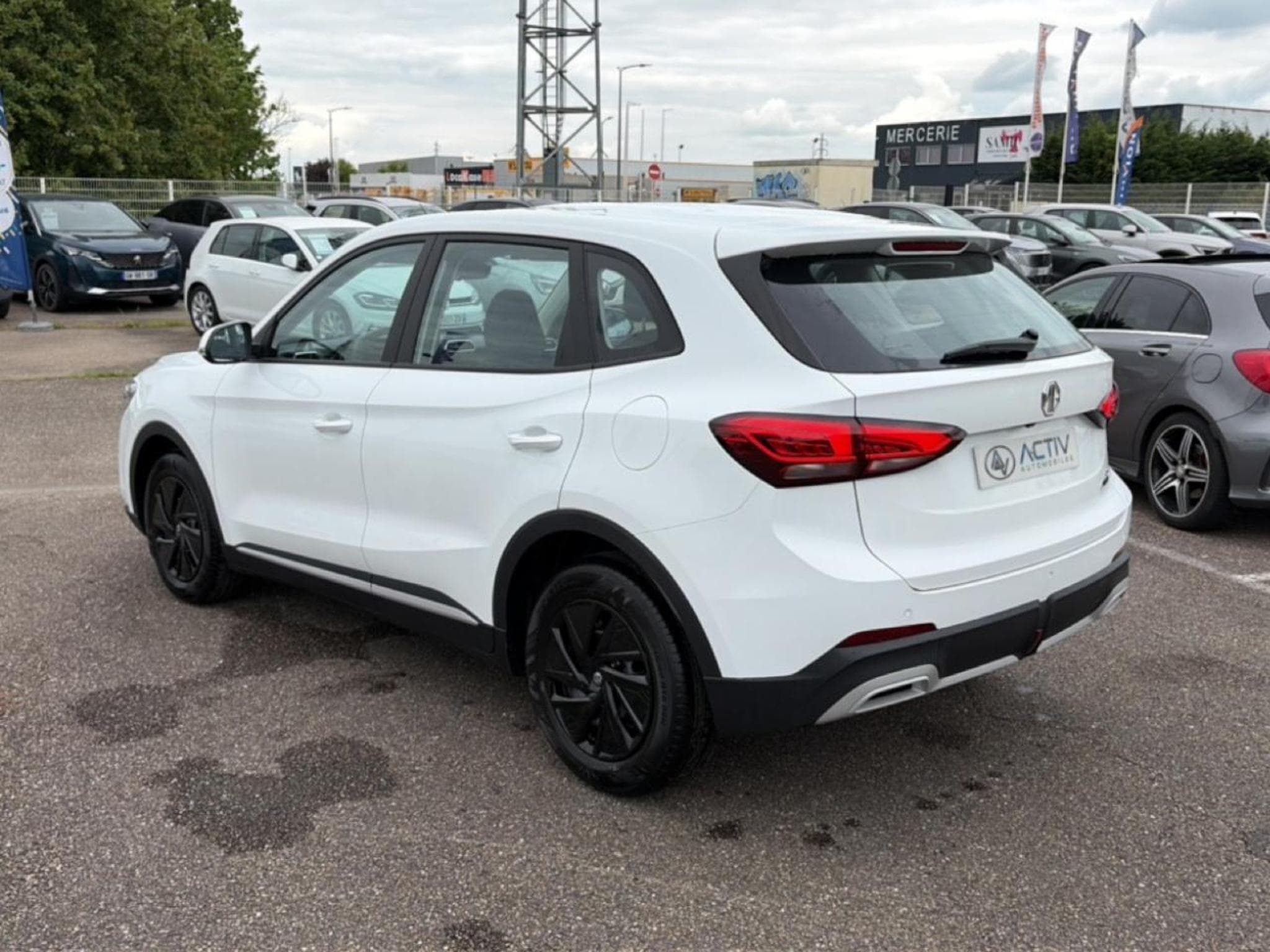 Mg Motor ZS HYBRID+ 197 STANDARD (2026) - Photo 7