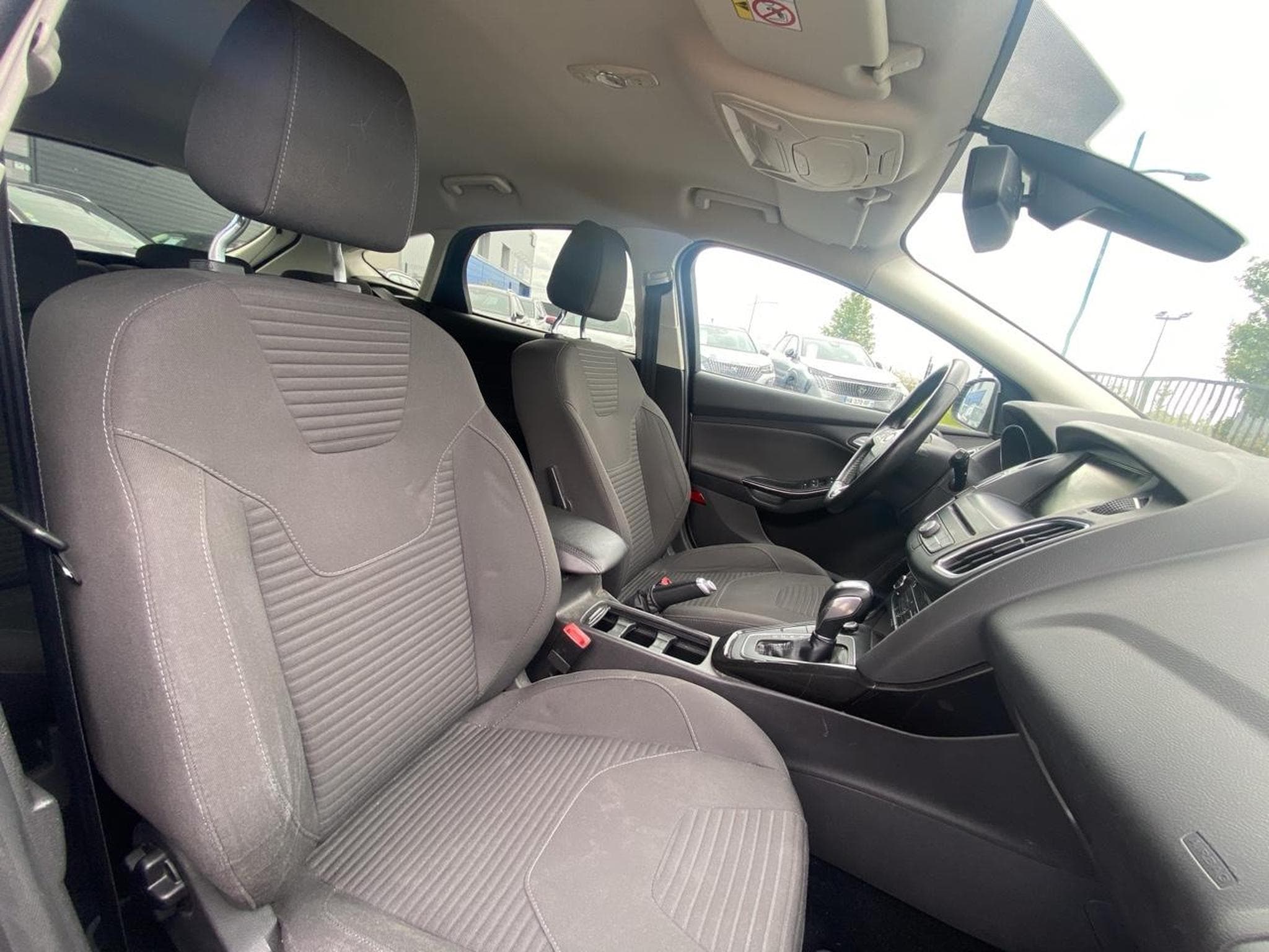 Ford Focus 1.5 ECOBOOST 182 TITANIUM (2015) - Photo 12