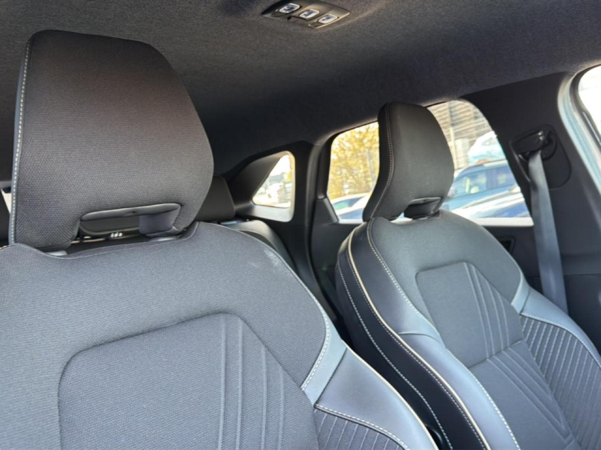 Renault SYMBIOZ 1.6 E-TECH FULL HYBRID 145 ICONIC (2025) - Photo 13