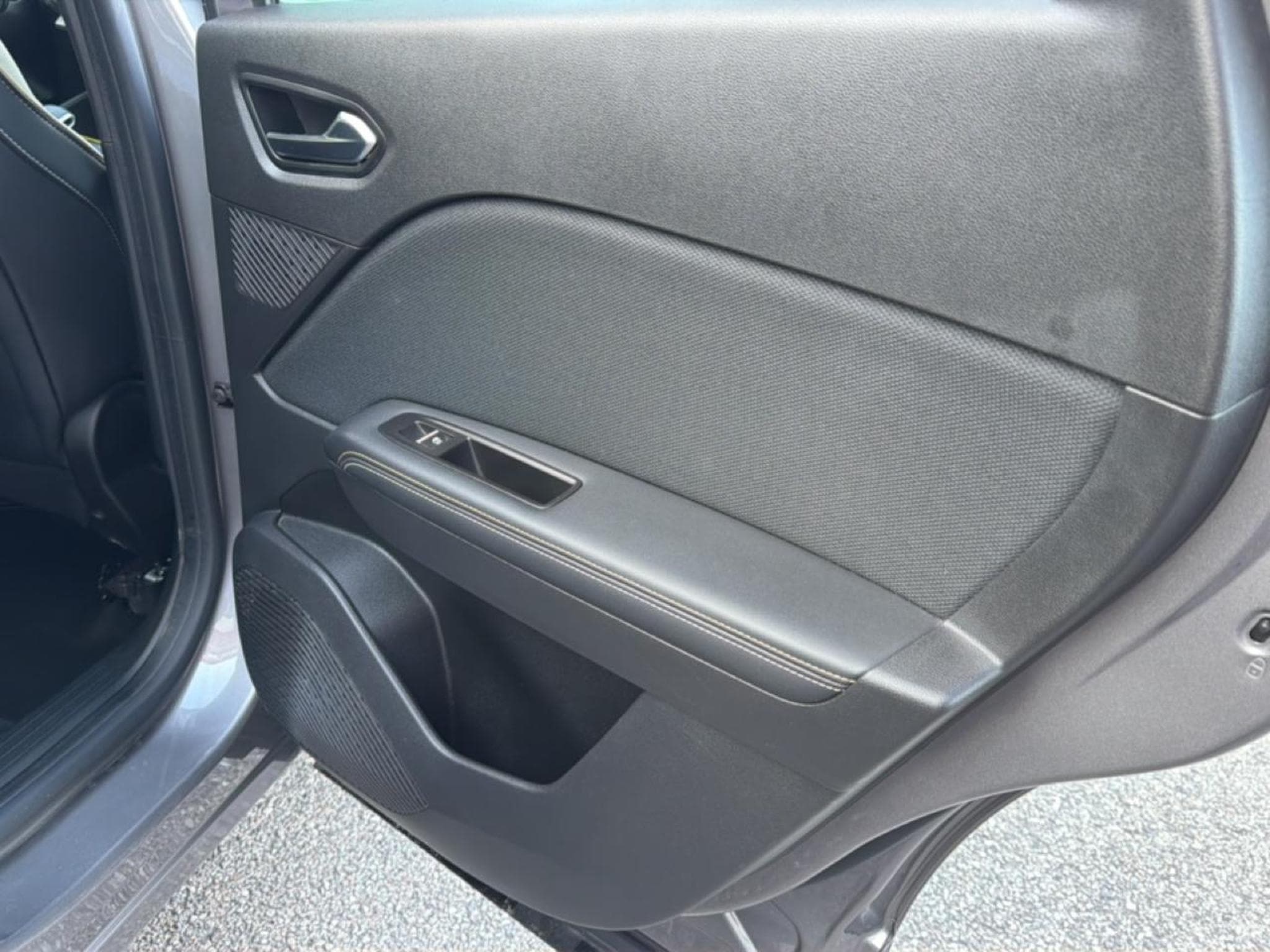 Renault SYMBIOZ 1.6 E-TECH FULL HYBRID 145 ICONIC (2025) - Photo 15