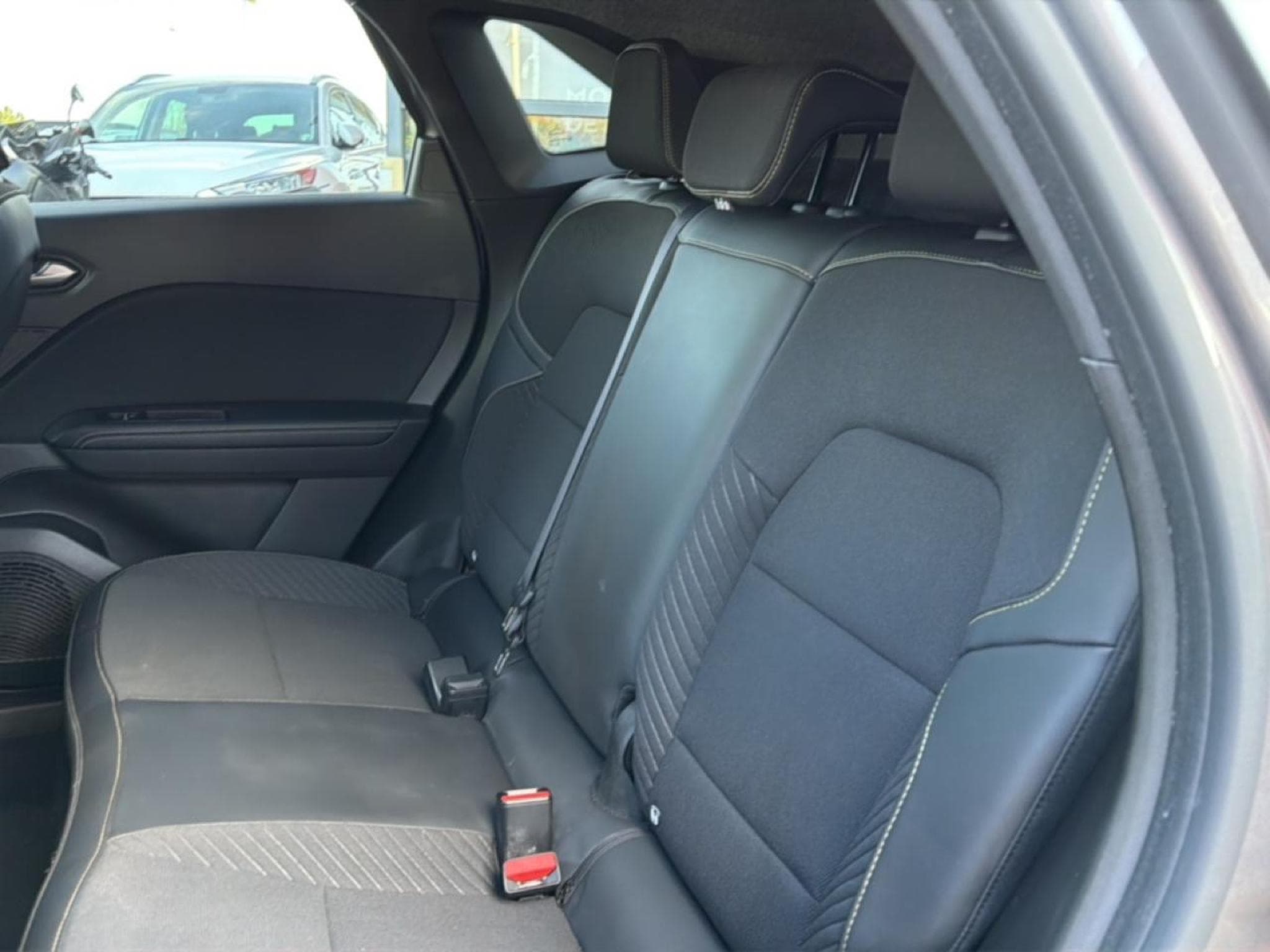 Renault SYMBIOZ 1.6 E-TECH FULL HYBRID 145 ICONIC (2025) - Photo 19