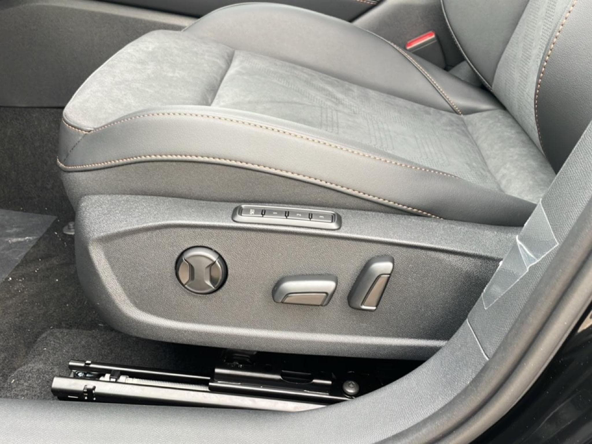 Cupra FORMENTOR 2.0 TDI 150 V DSG7 (2025) - Photo 19