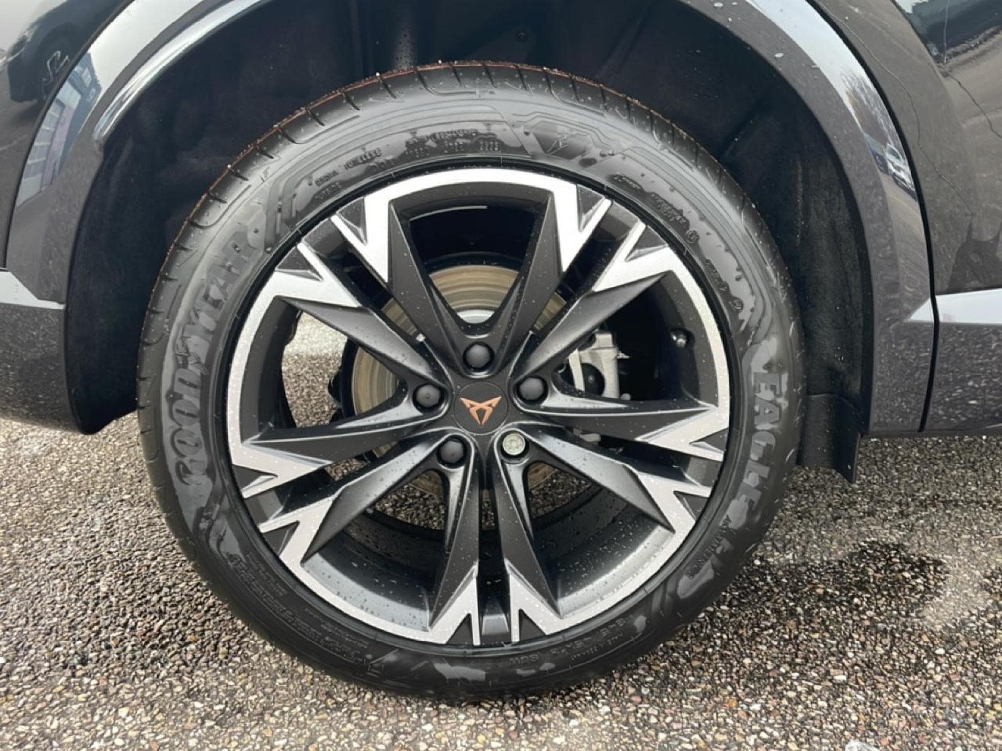 Cupra FORMENTOR 2.0 TDI 150 V DSG7 (2025) - Photo 9