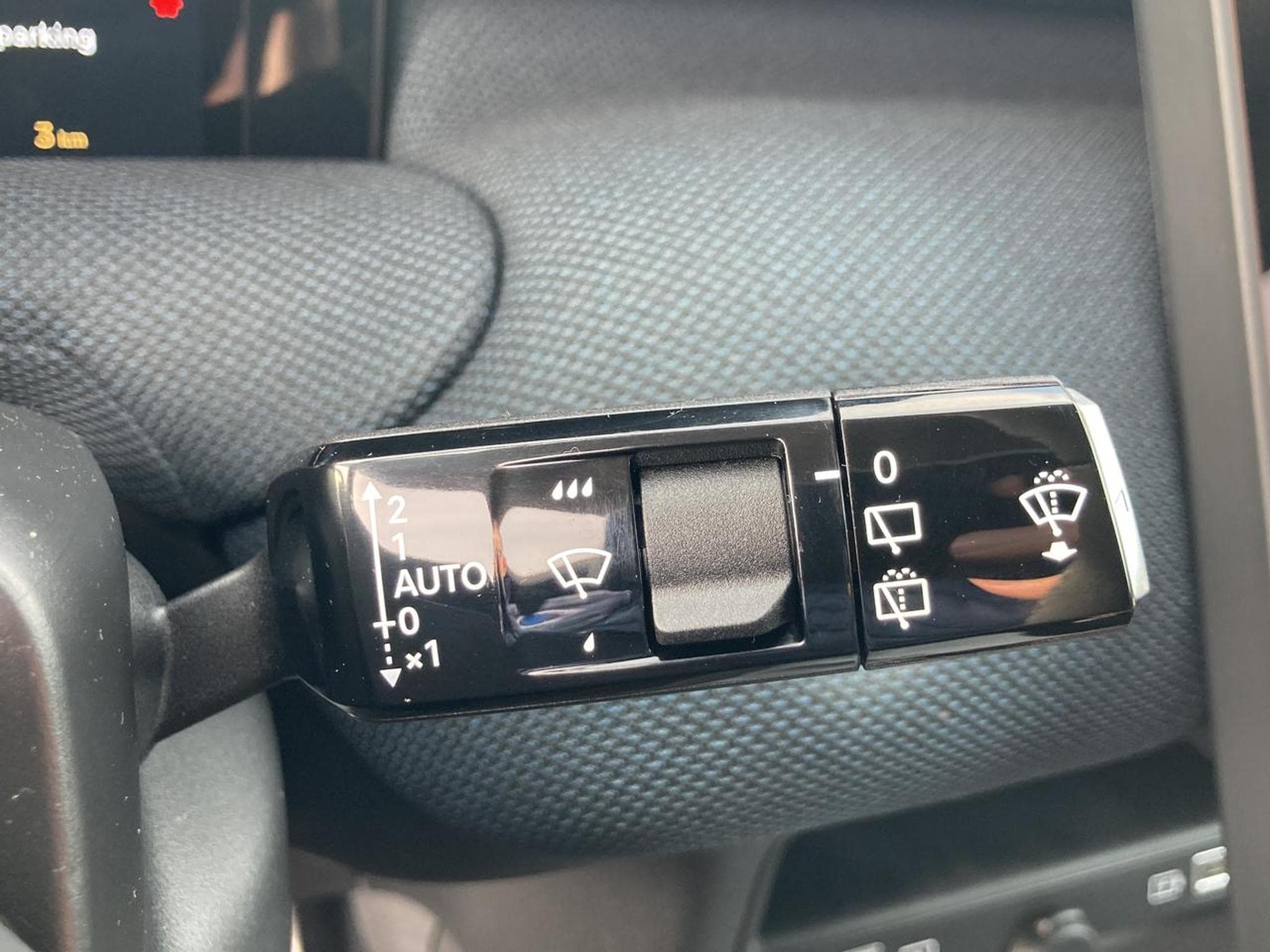 Citroen C5 AIRCROSS 1.2 HYBRIDE 145 MAX BOITE AUTOMATIQUE (2026) - Photo 18