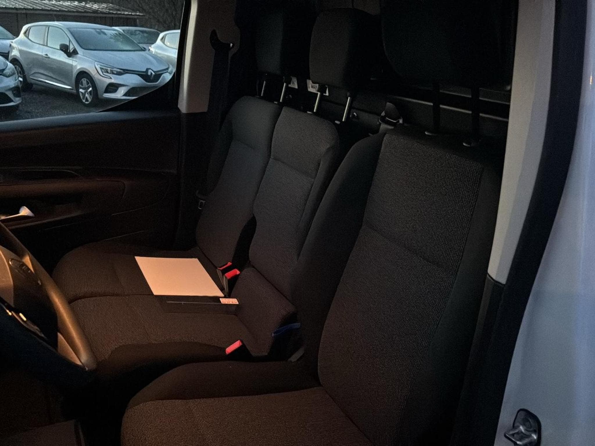 Citroen BERLINGO VAN XL 950KG BLUEHDI 130 EAT8 (2025) - Foto 12