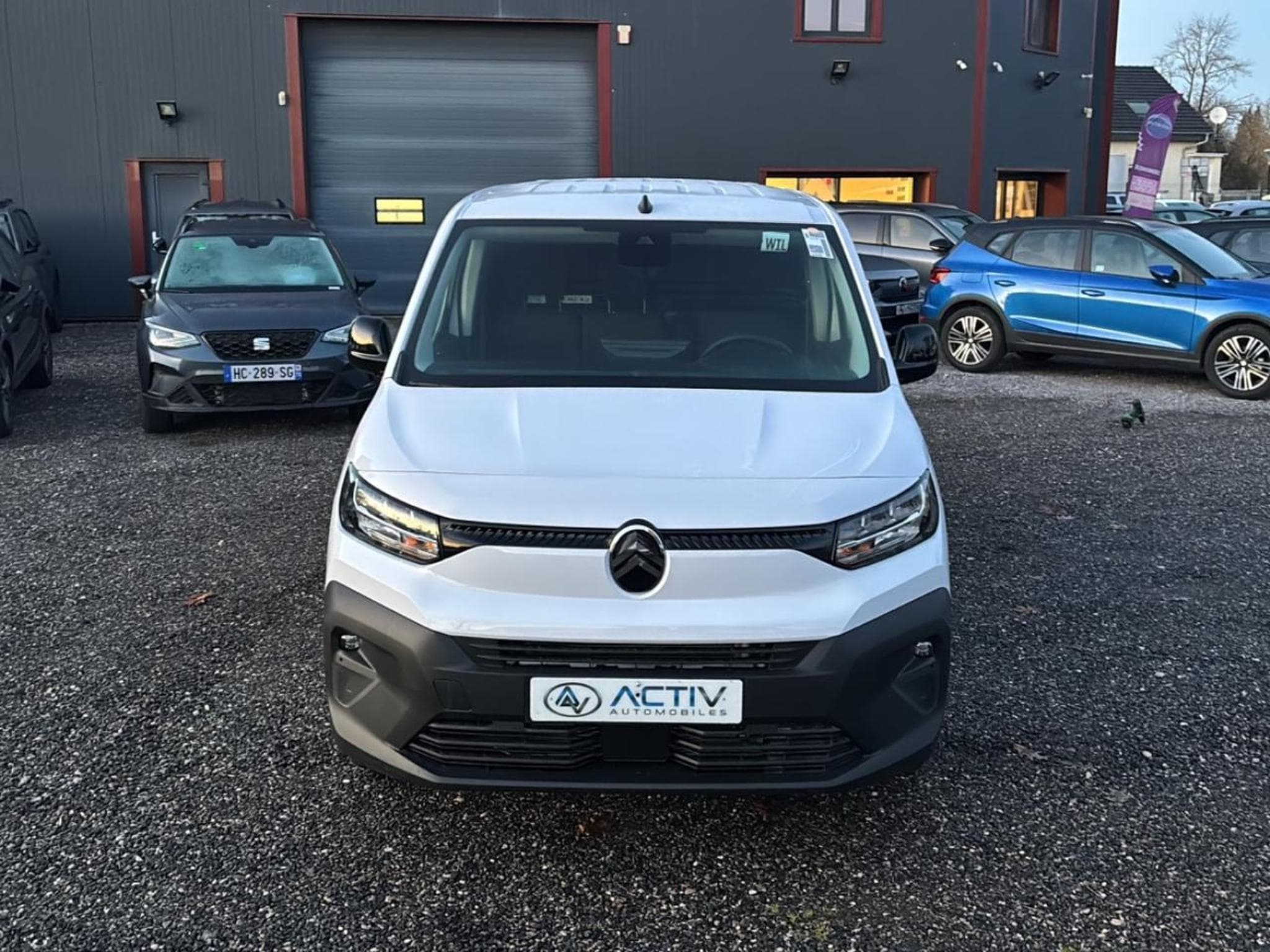 Citroen BERLINGO VAN XL 950KG BLUEHDI 130 EAT8 (2025) - Foto 2