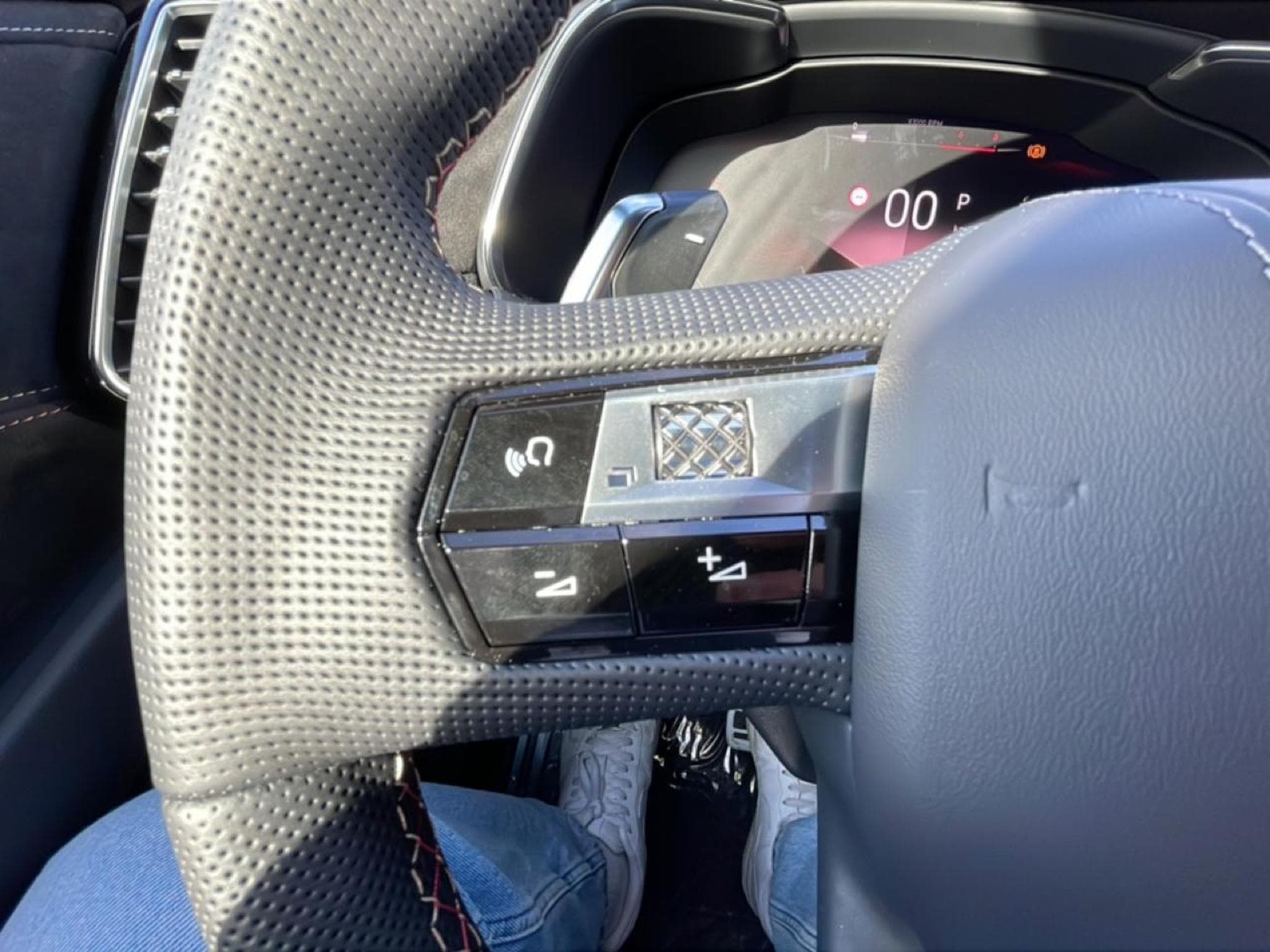 DS Automobiles DS7 1.5 BLUEHDI 130 PERFORMANCE LINE (2026) - Photo 13