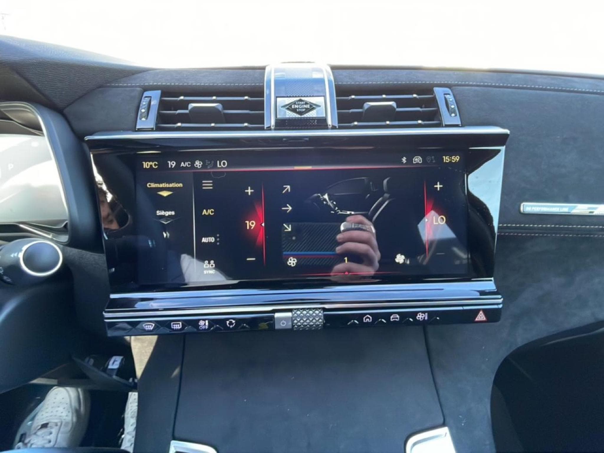 DS Automobiles DS7 1.5 BLUEHDI 130 PERFORMANCE LINE (2026) - Photo 17