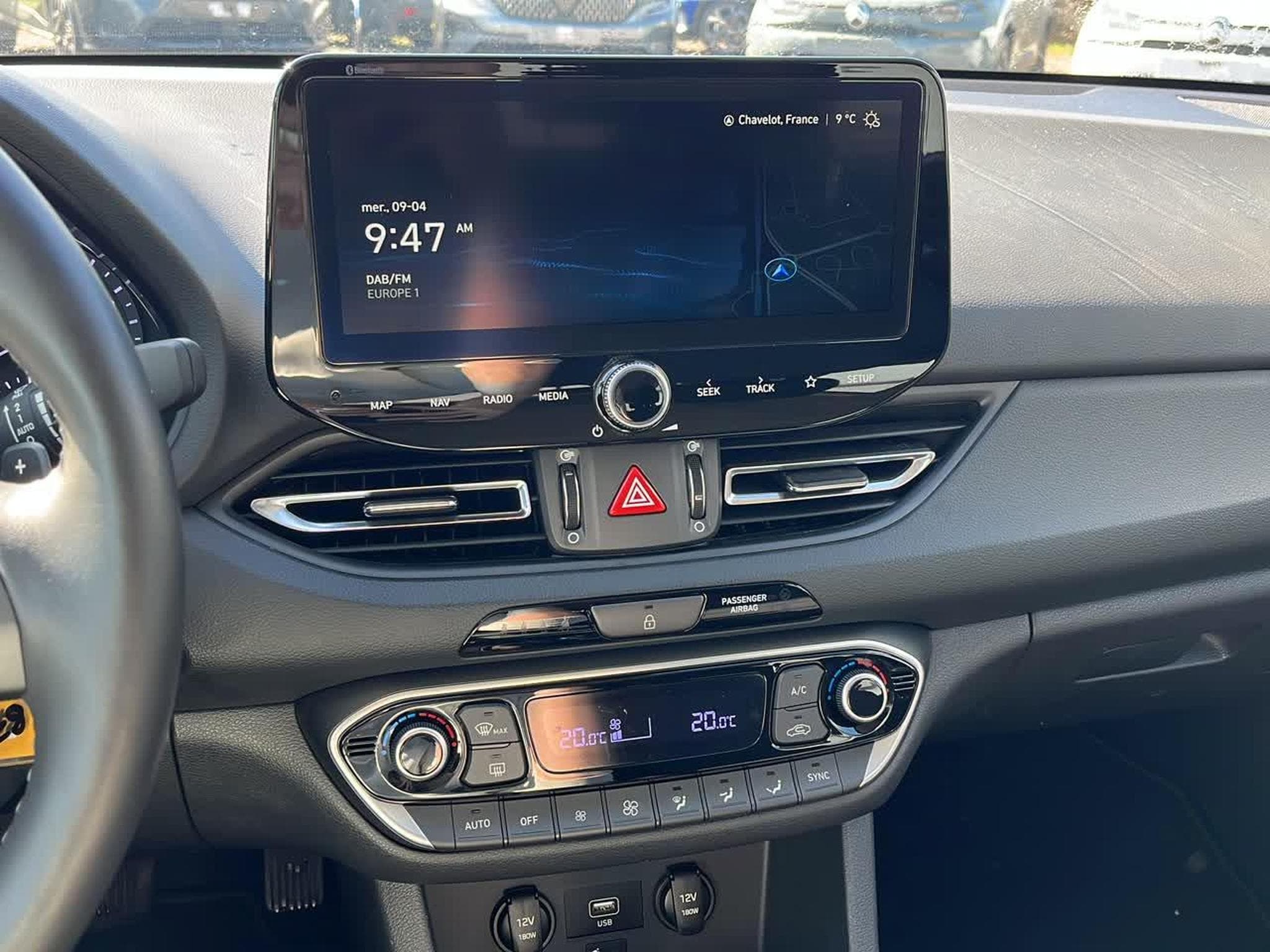 Hyundai I30 1.0 T-GDI 120 HYBRID CREATIVE DCT-7 (2024) - Foto 19