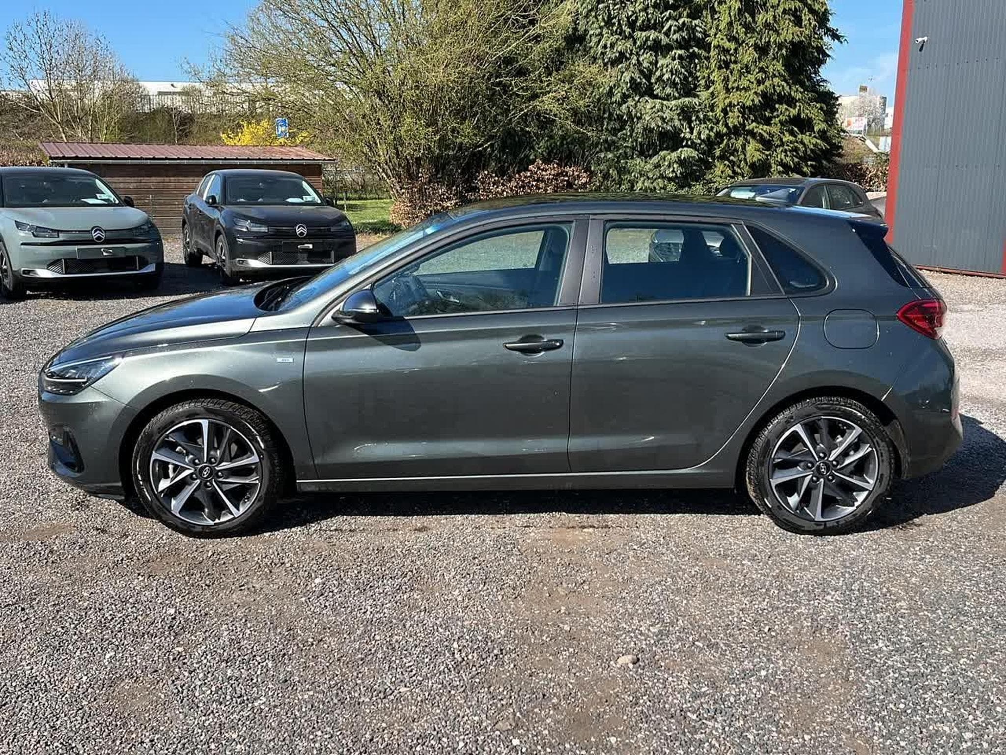 Hyundai I30 1.0 T-GDI 120 HYBRID CREATIVE DCT-7 (2024) - Foto 8