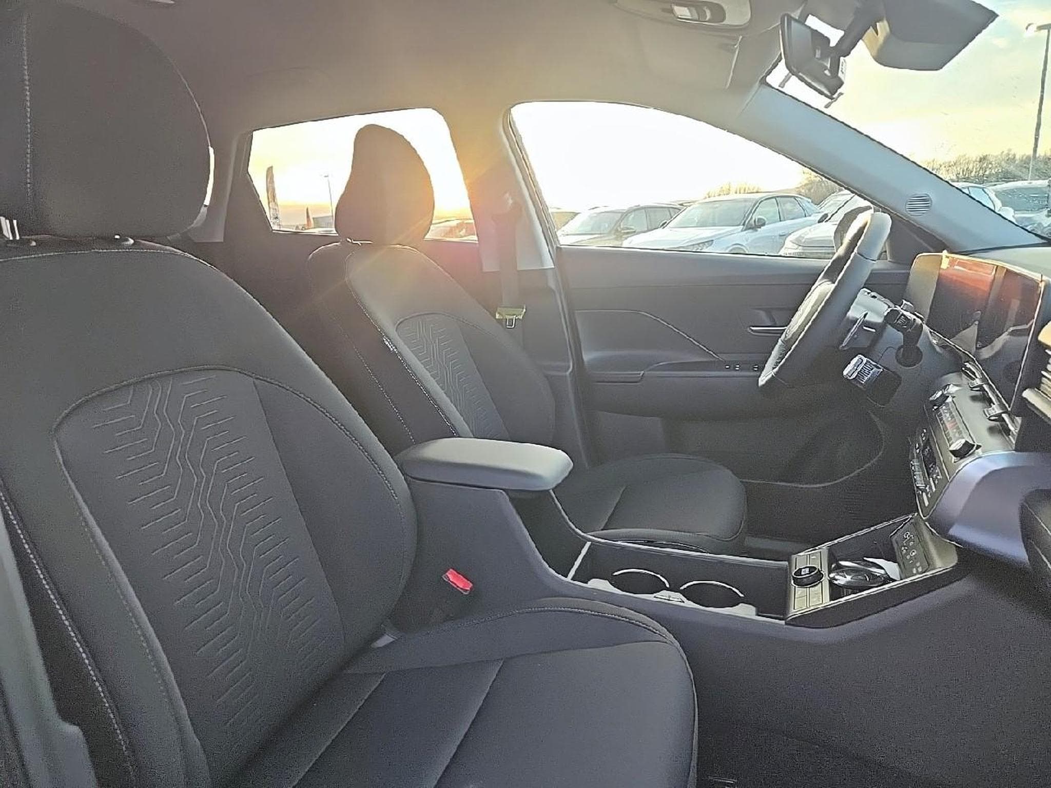 Hyundai KONA 1.6 GDI 138 HYBRID CREATIVE DCT-6 (2025) - Foto 12