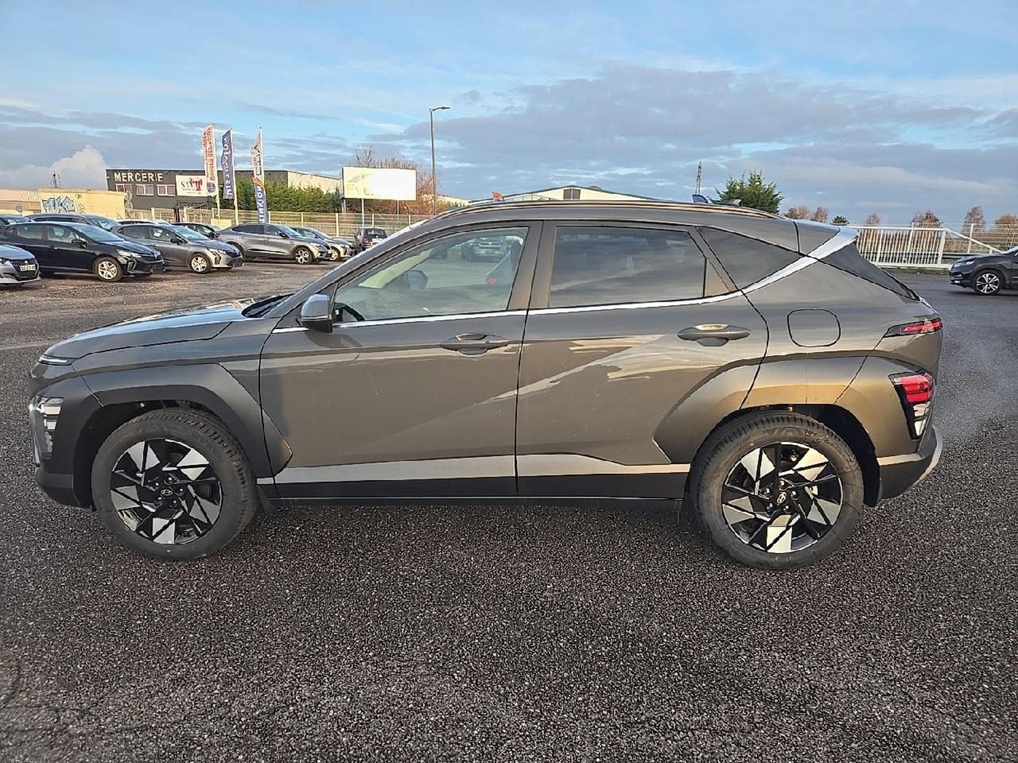 Hyundai KONA 1.6 GDI 138 HYBRID CREATIVE DCT-6 (2025) - Foto 8
