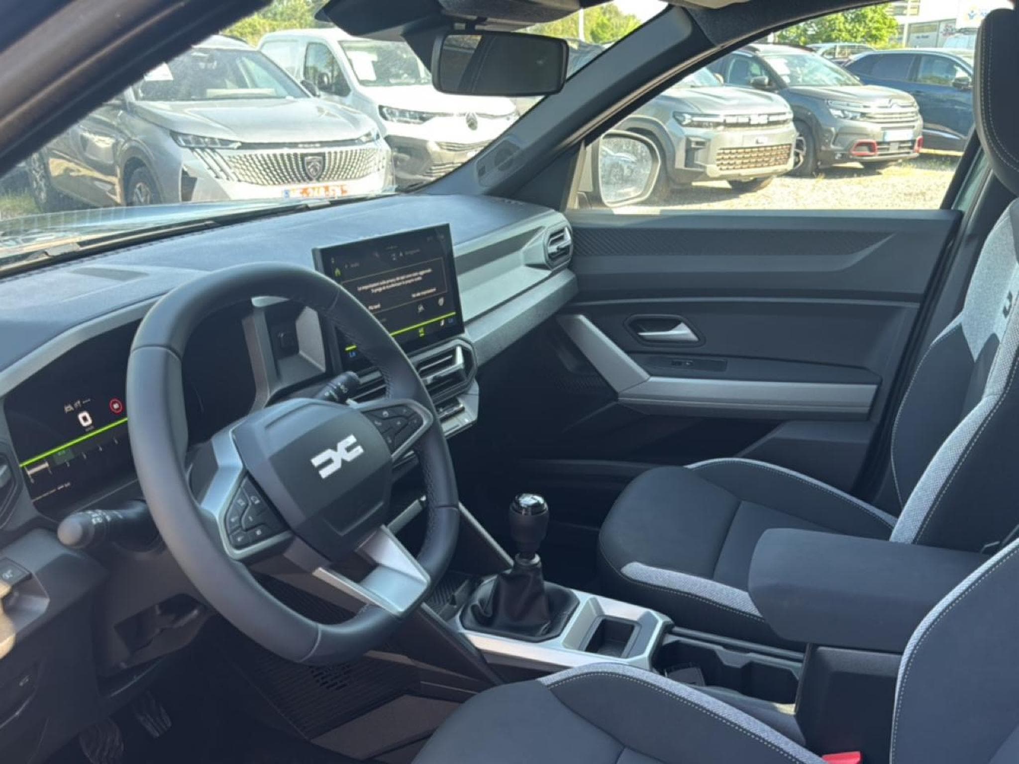 Dacia BIGSTER 1.2 MILD HYBRID 140 JOURNEY (2026) - Foto 13