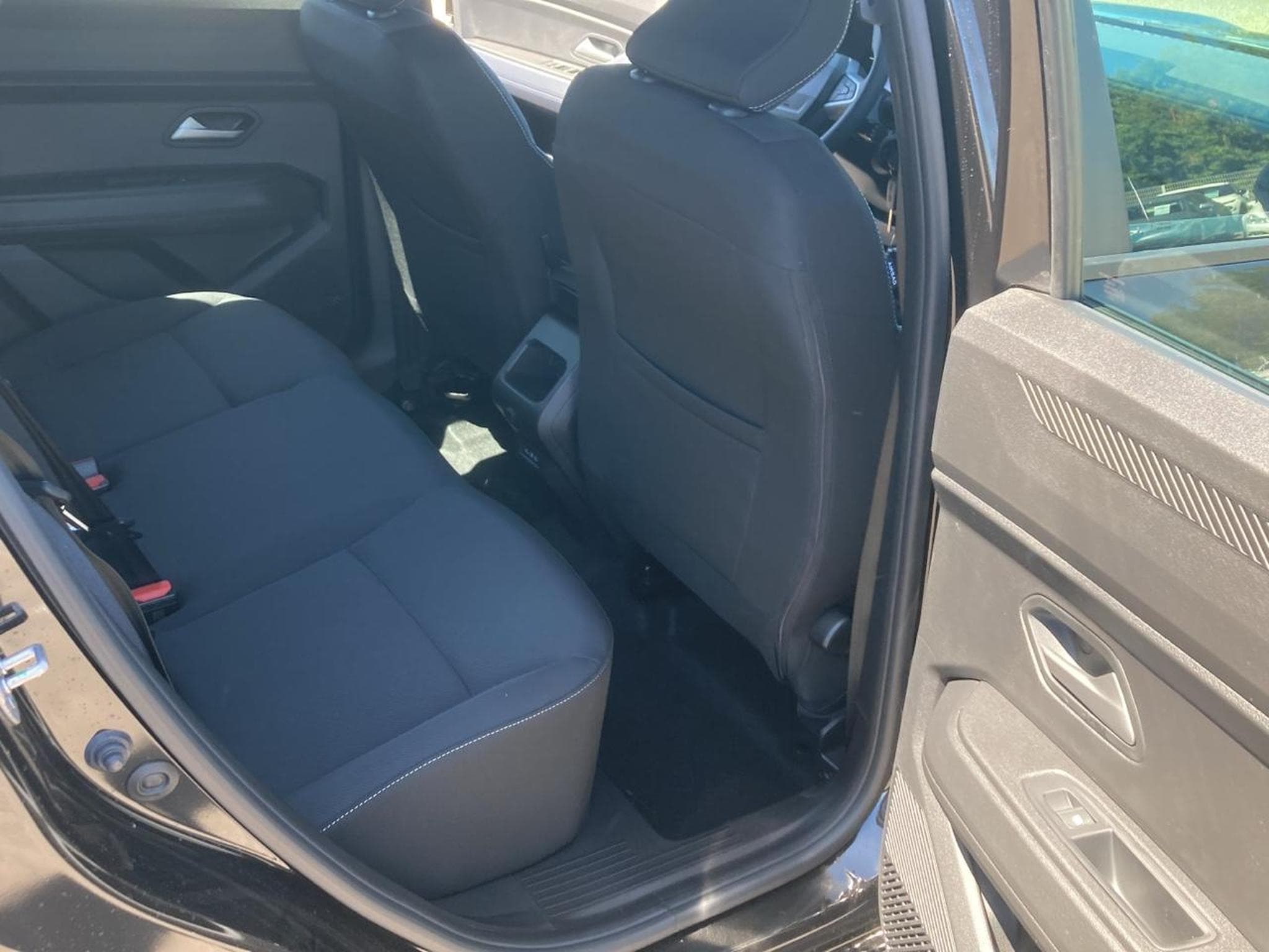 Dacia DUSTER 1.2 TCE 130 EXPRESSION 4X2 (2025) - Foto 15