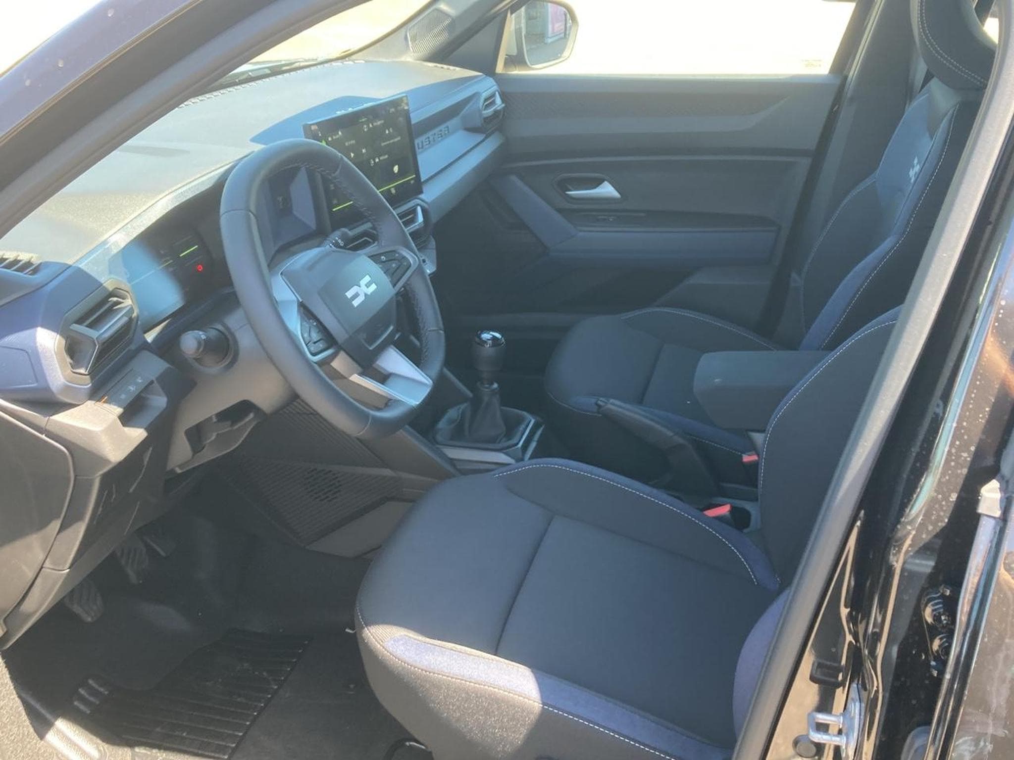 Dacia DUSTER 1.2 TCE 130 EXPRESSION 4X2 (2025) - Foto 20