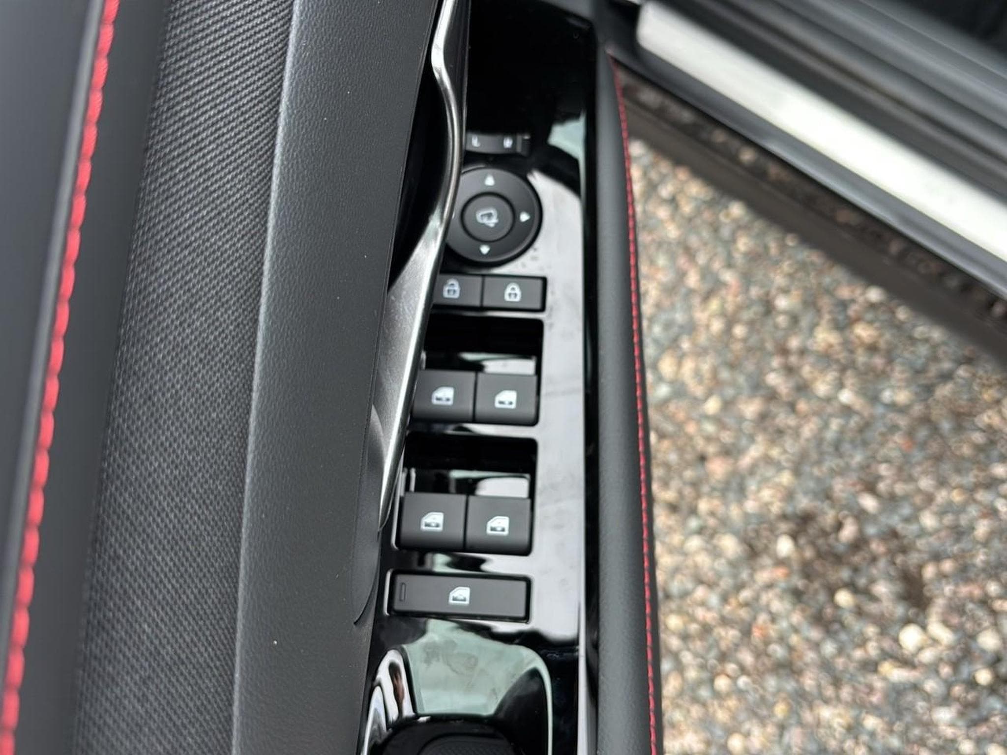 Hyundai TUCSON 1.6 T-GDI 239 HYBRID N LINE CREATIVE (2026) - Photo 17