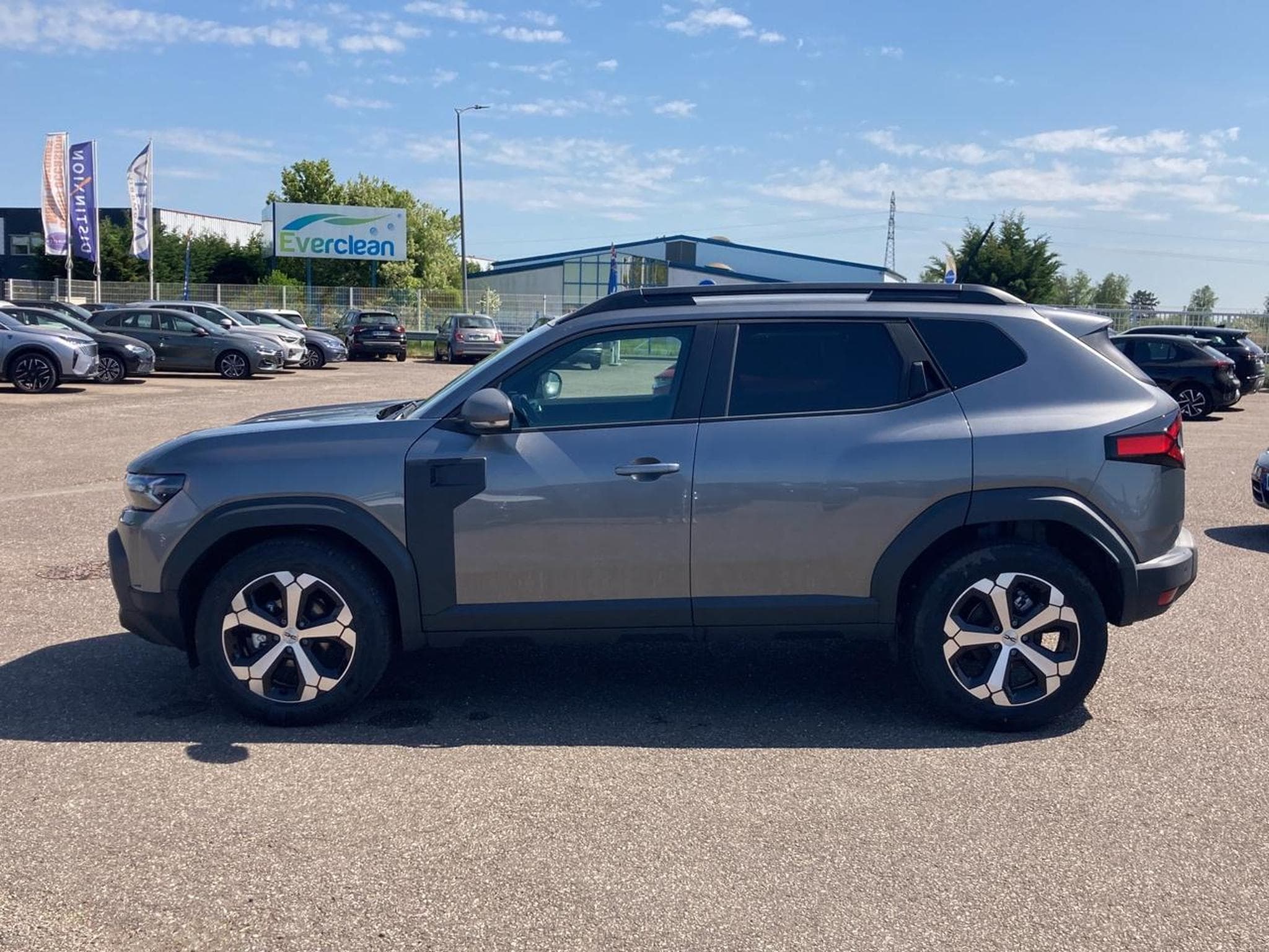 Dacia DUSTER 1.2 MILD HYBRID 140 JOURNEY (2026) - Foto 8