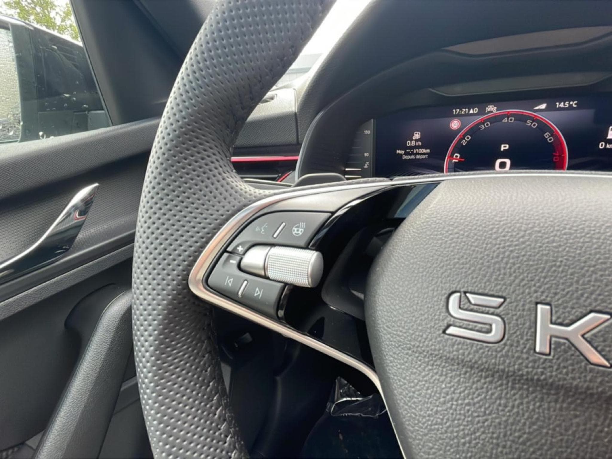 Skoda KAMIQ 1.0 TSI EVO 2 116 MONTE CARLO DSG7 (2026) - Photo 12