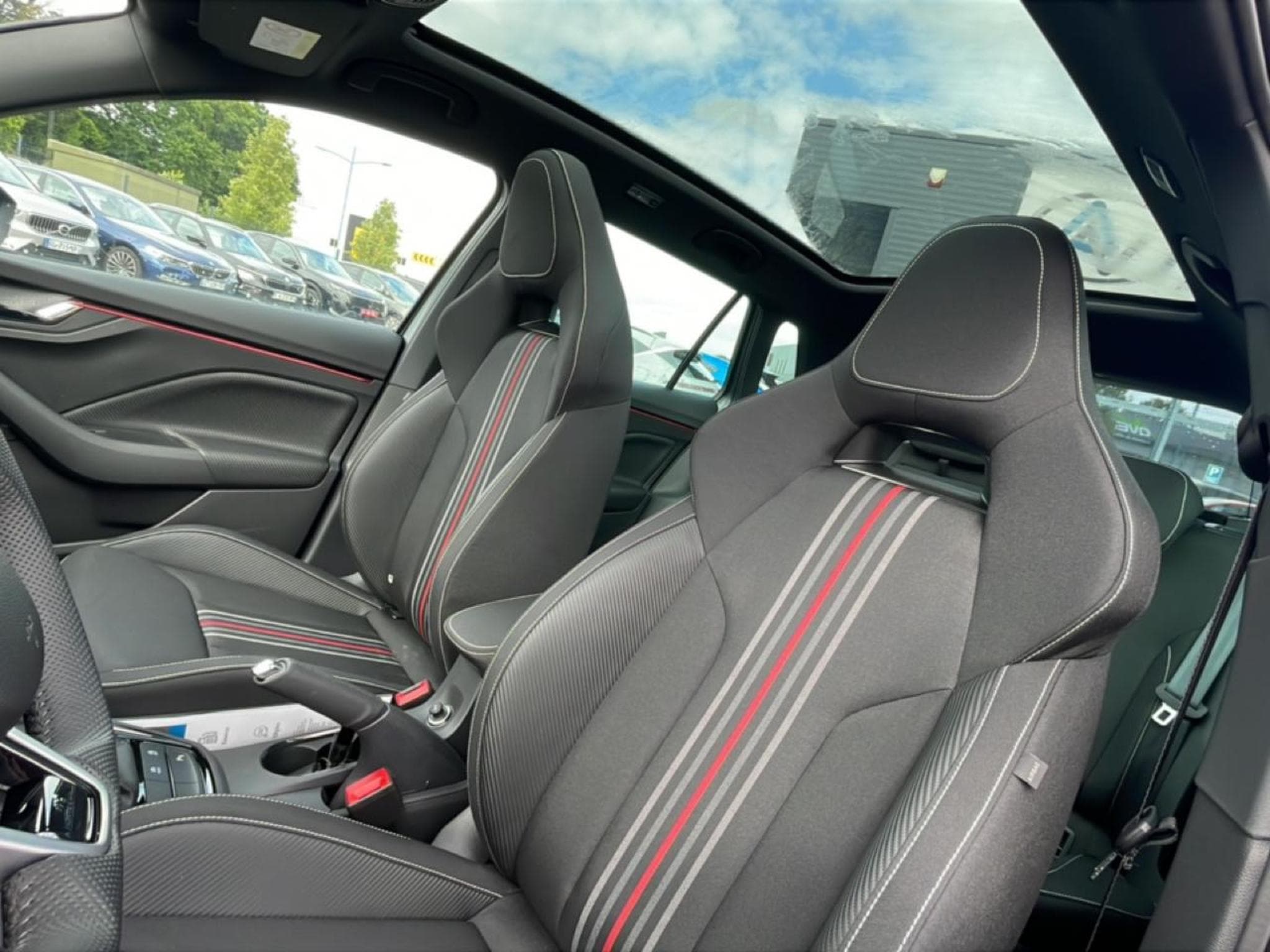 Skoda KAMIQ 1.0 TSI EVO 2 116 MONTE CARLO DSG7 (2026) - Photo 15
