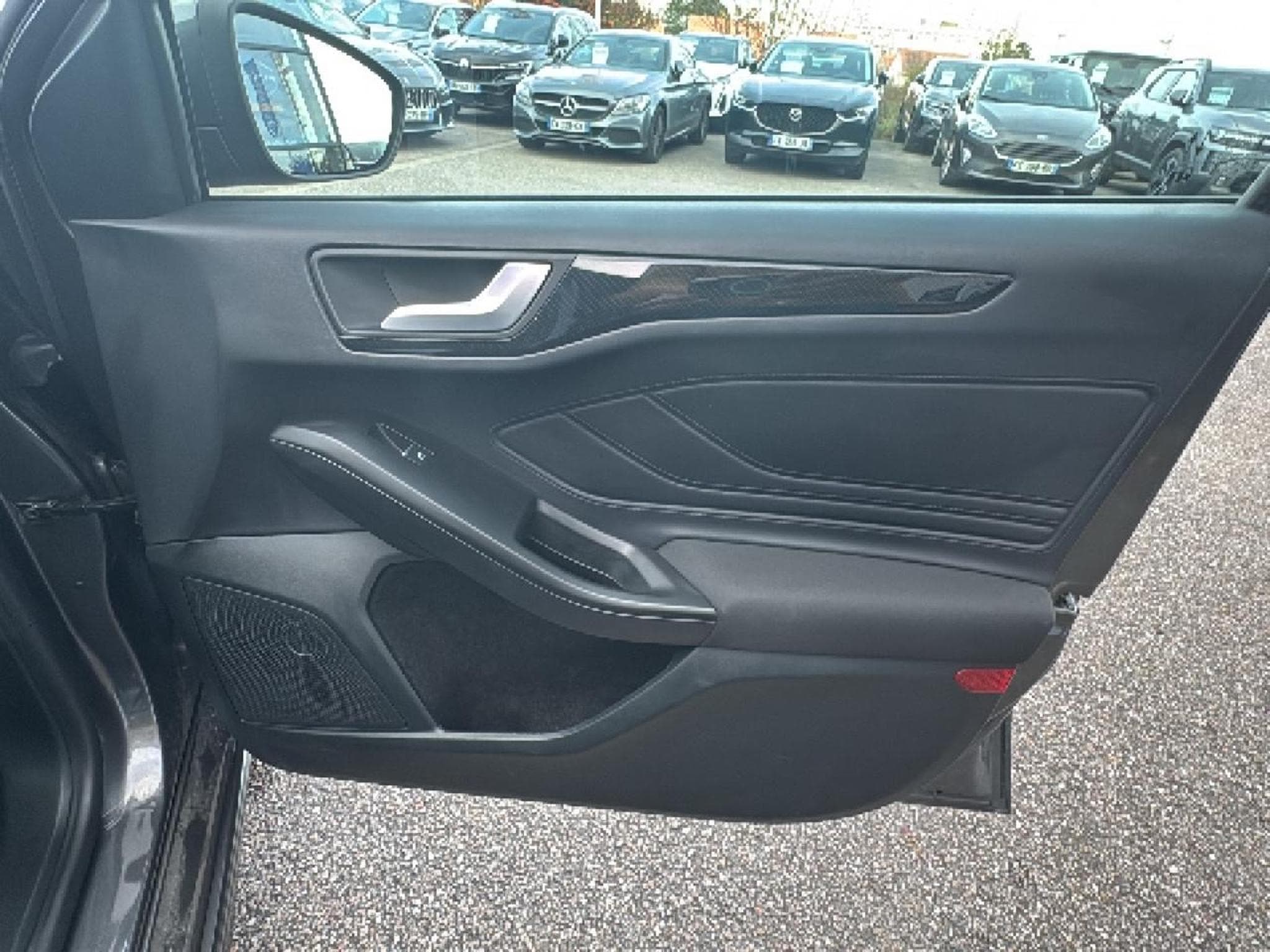 Ford Focus 1.5 ECOBLUE 115 ST-LINE BVA8 (2024) - Photo 13