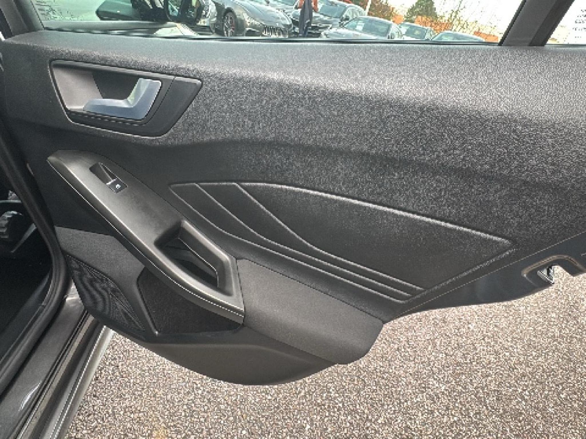 Ford Focus 1.5 ECOBLUE 115 ST-LINE BVA8 (2024) - Photo 14