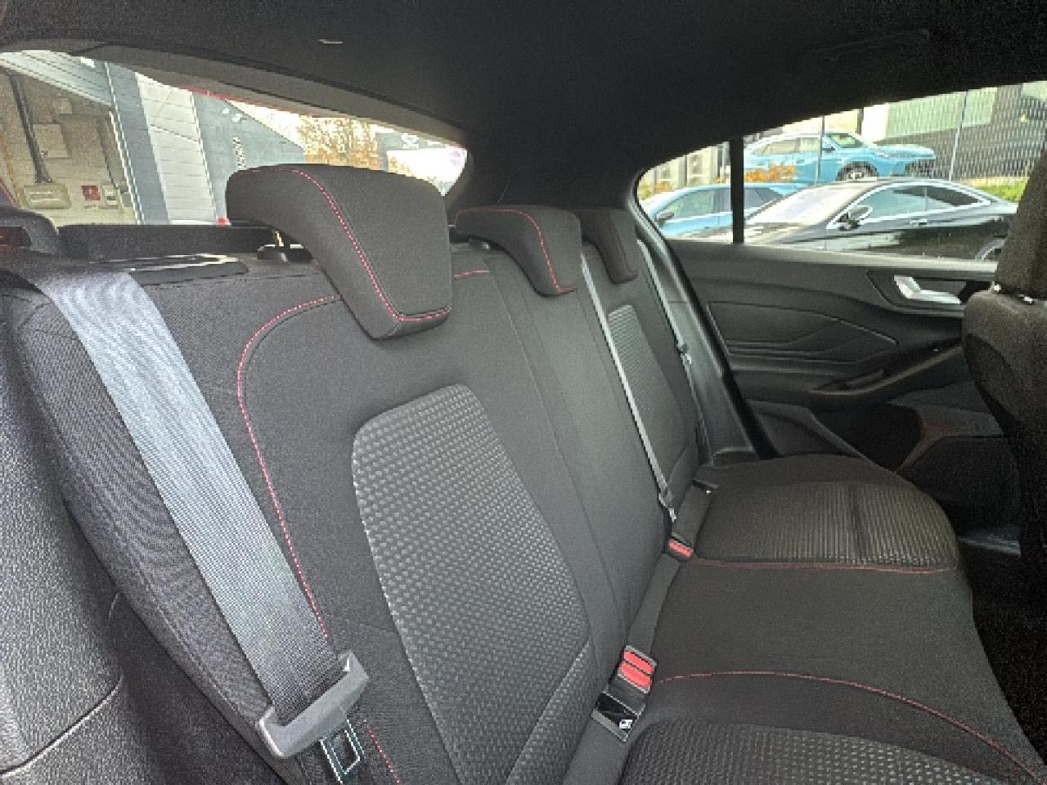 Ford Focus 1.5 ECOBLUE 115 ST-LINE BVA8 (2024) - Photo 15