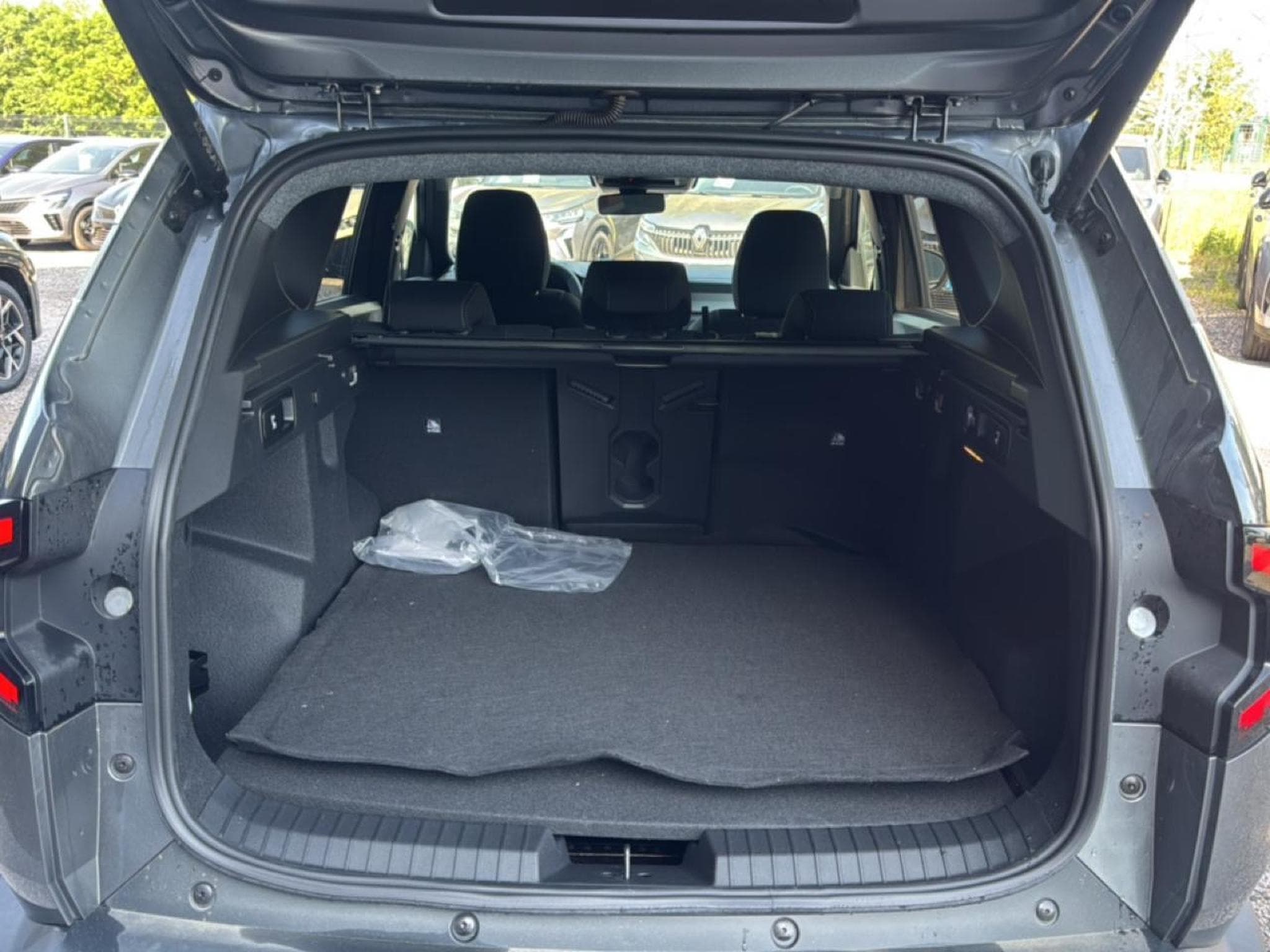 Dacia BIGSTER 1.2 MILD HYBRID 140 JOURNEY (2026) - Foto 11